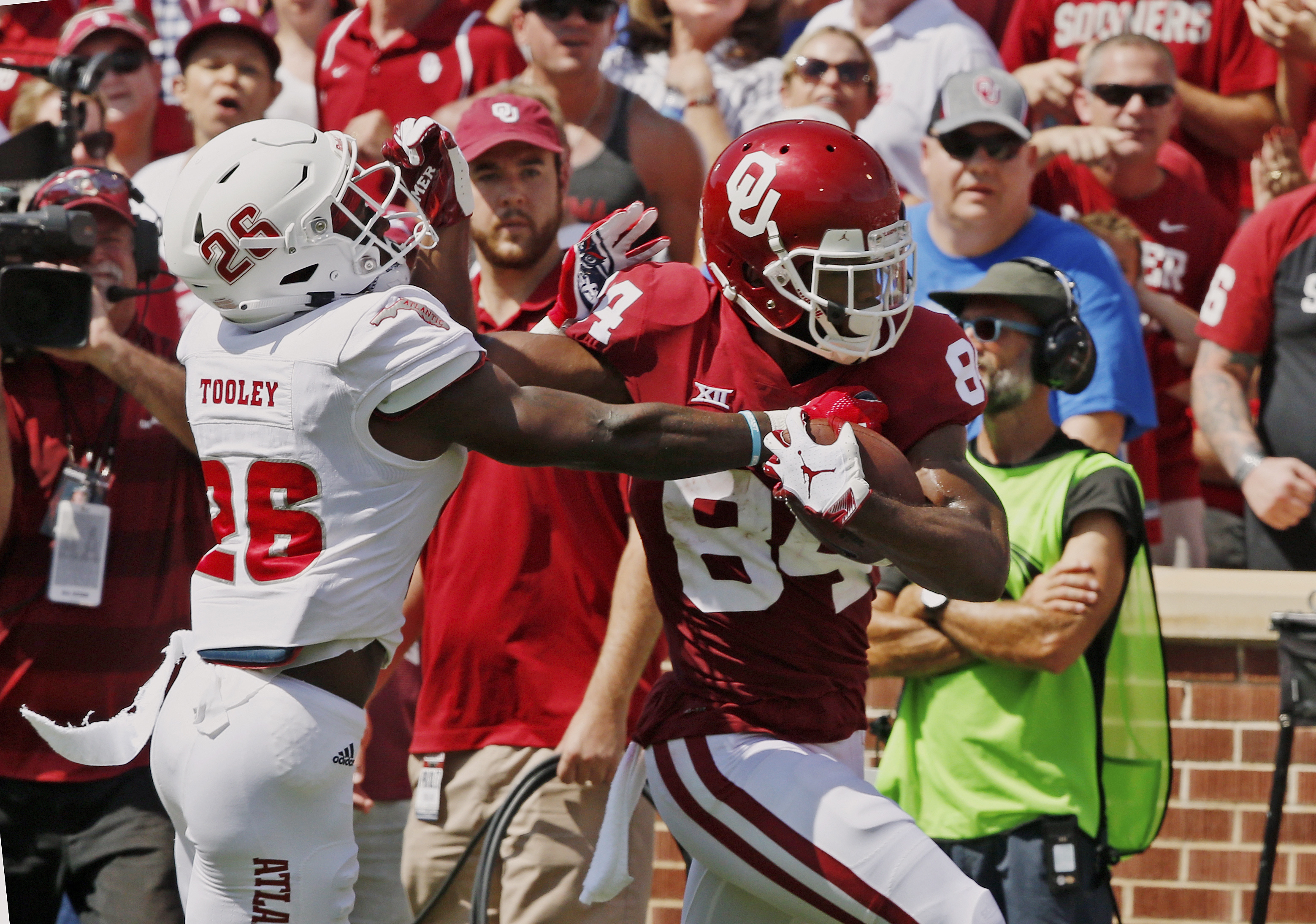 Oklahoma walk-on WR Morris earns scholarship after big game