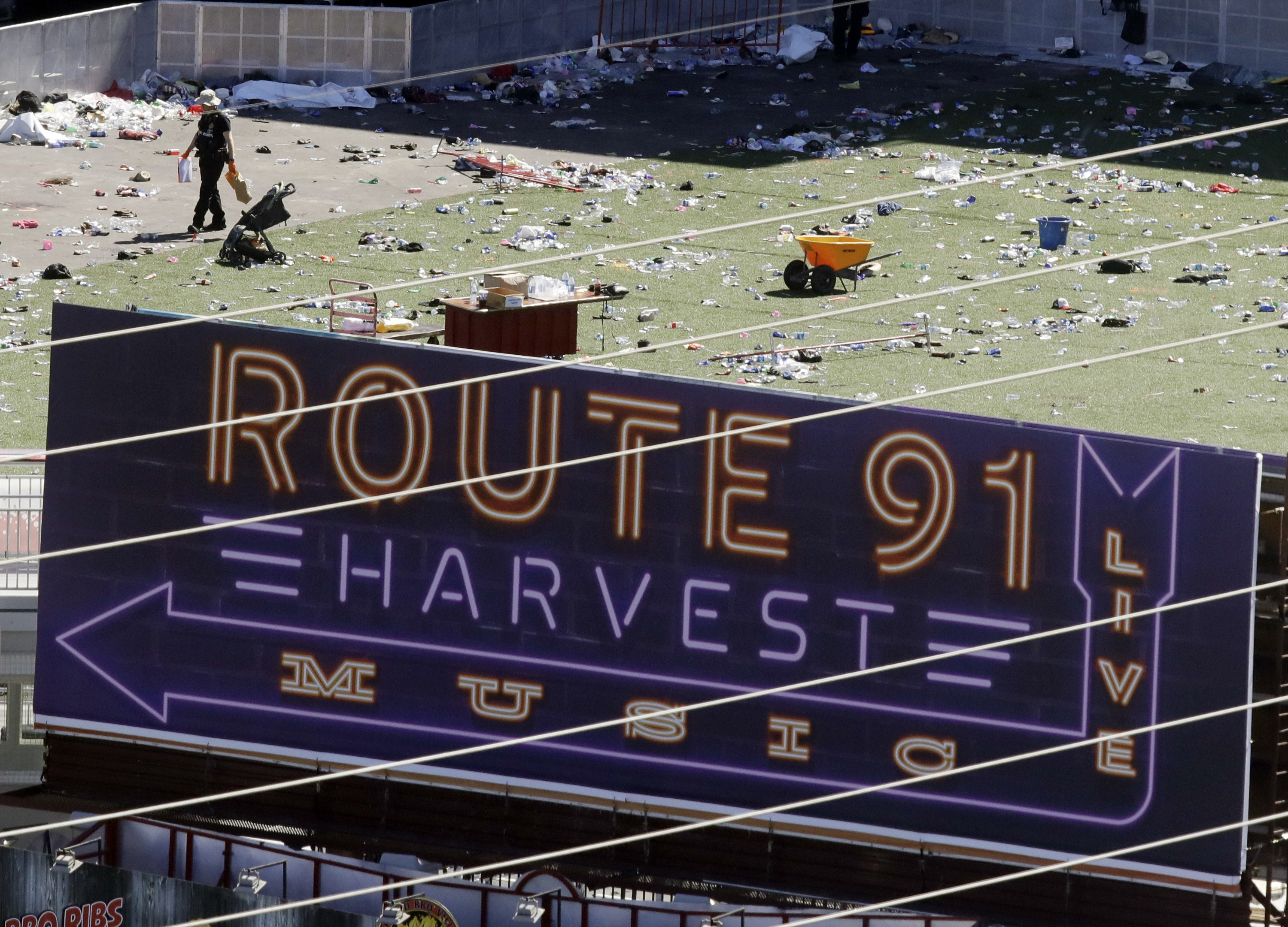 Body videos show Vegas police telling concert-goers to flee