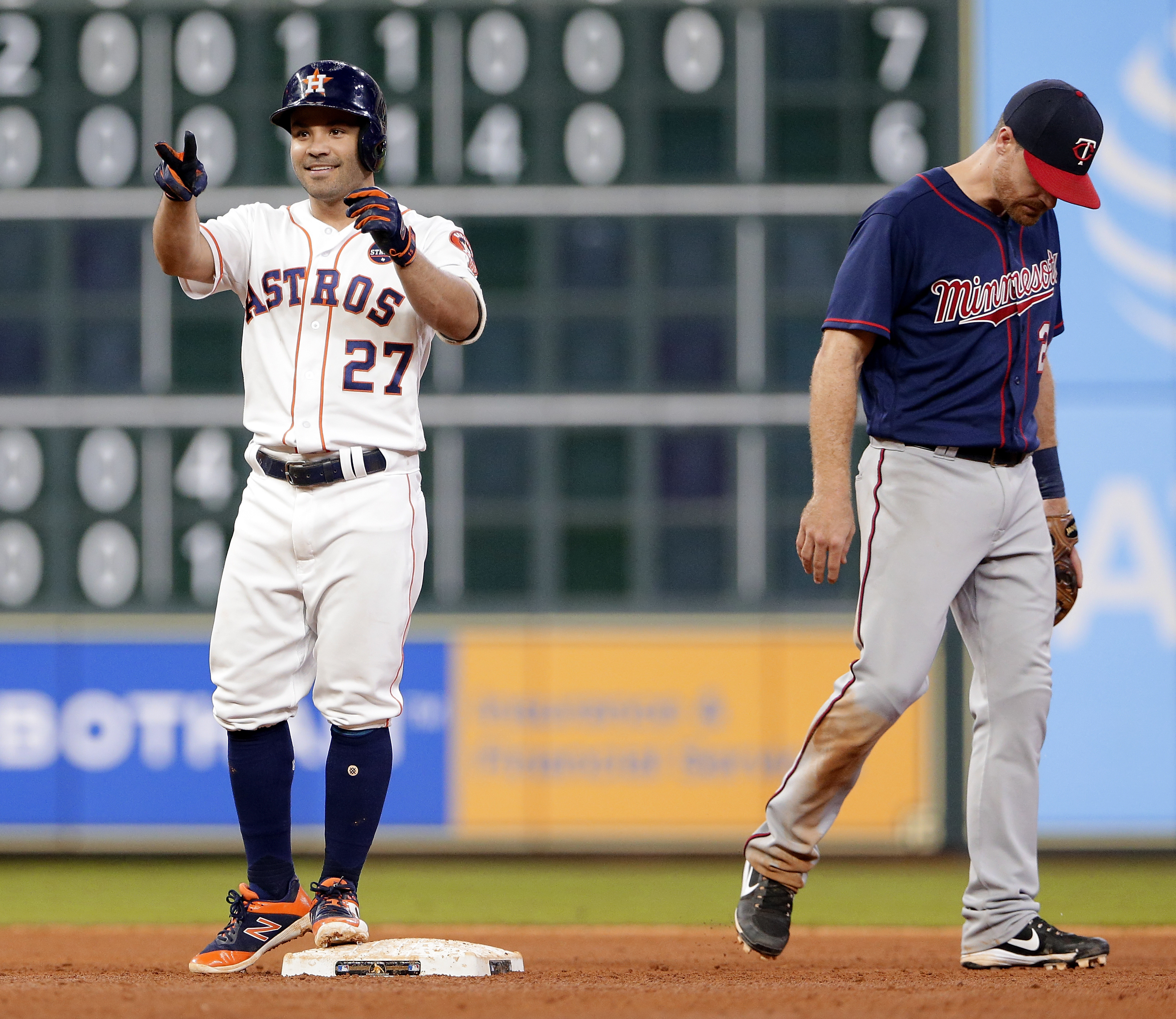 Bregman, Gattis homer in Astros' 9-1 win over Twins