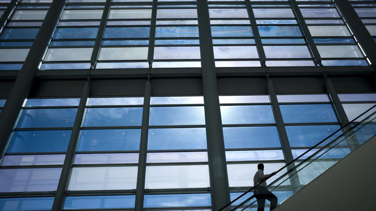 Intent on getting a big raise? You may have to quit your job