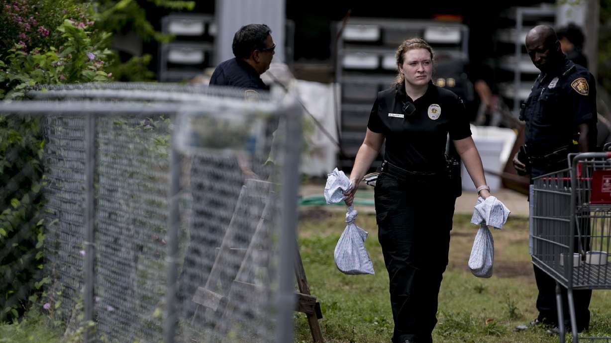 Texas animal control seizes hundreds of snakes, rodents