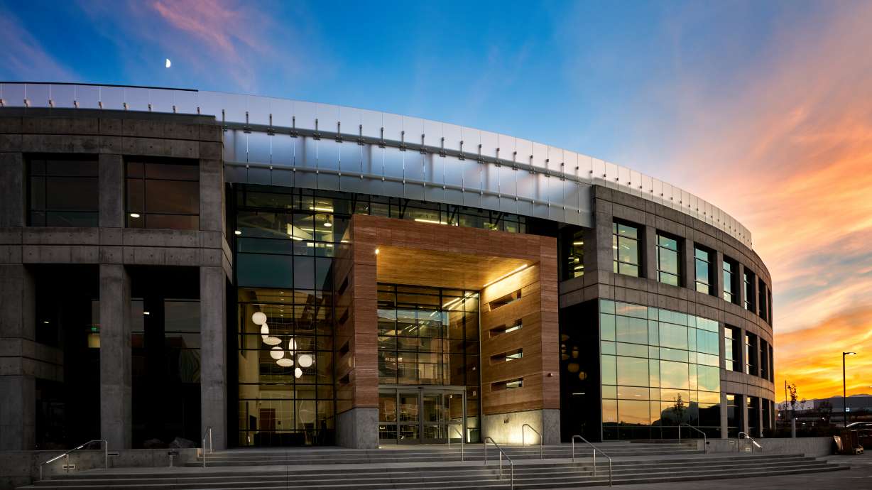 Overstock lays off nearly 250 in 2 months in effort to become profitable after 'disappointing' year