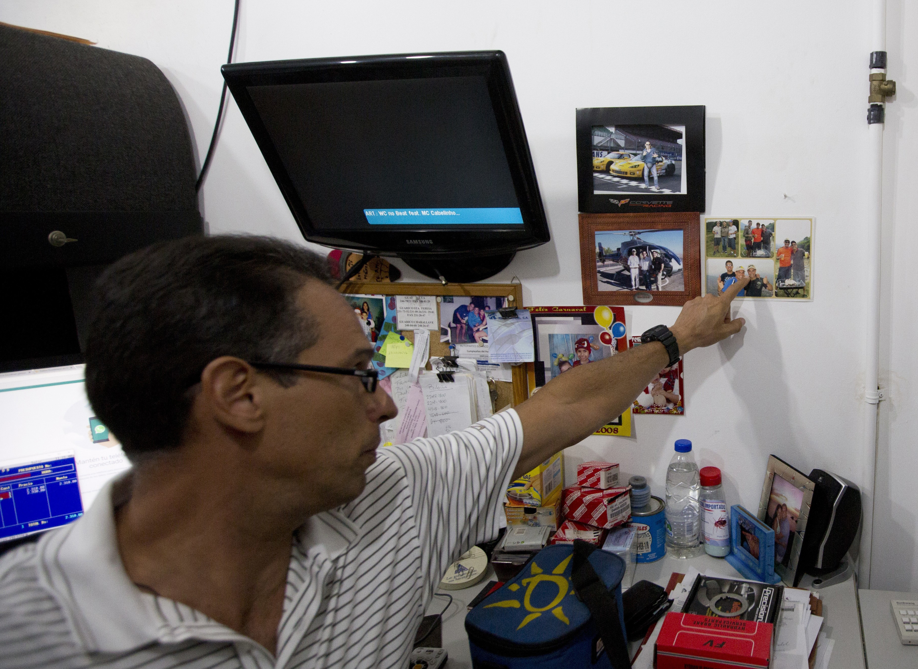 Venezuela merchants face arrest for defying Maduro's reforms