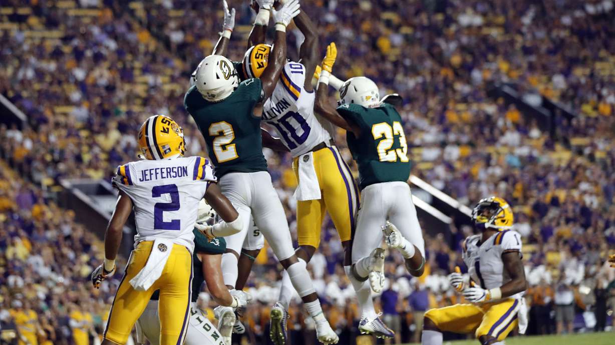 No. 11 LSU struggles in stints, defeats SE Louisiana 31-0