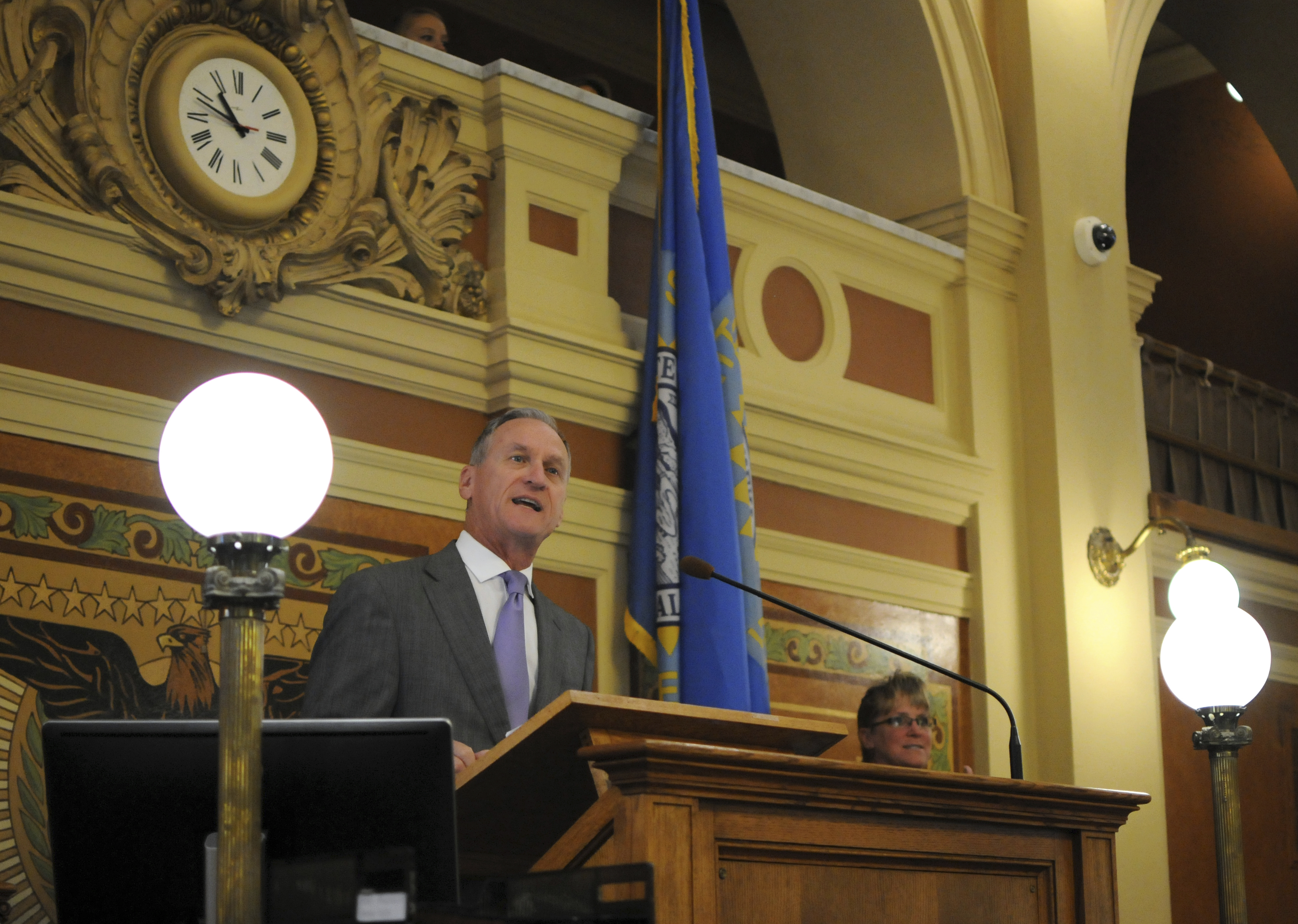 South Dakota to start collecting online sales taxes in fall