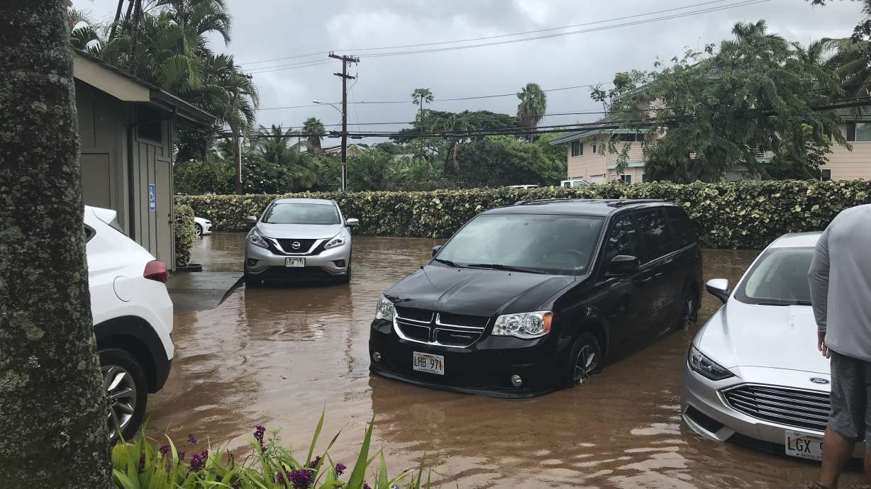 Honolulu warns residents after storm swells dam water levels