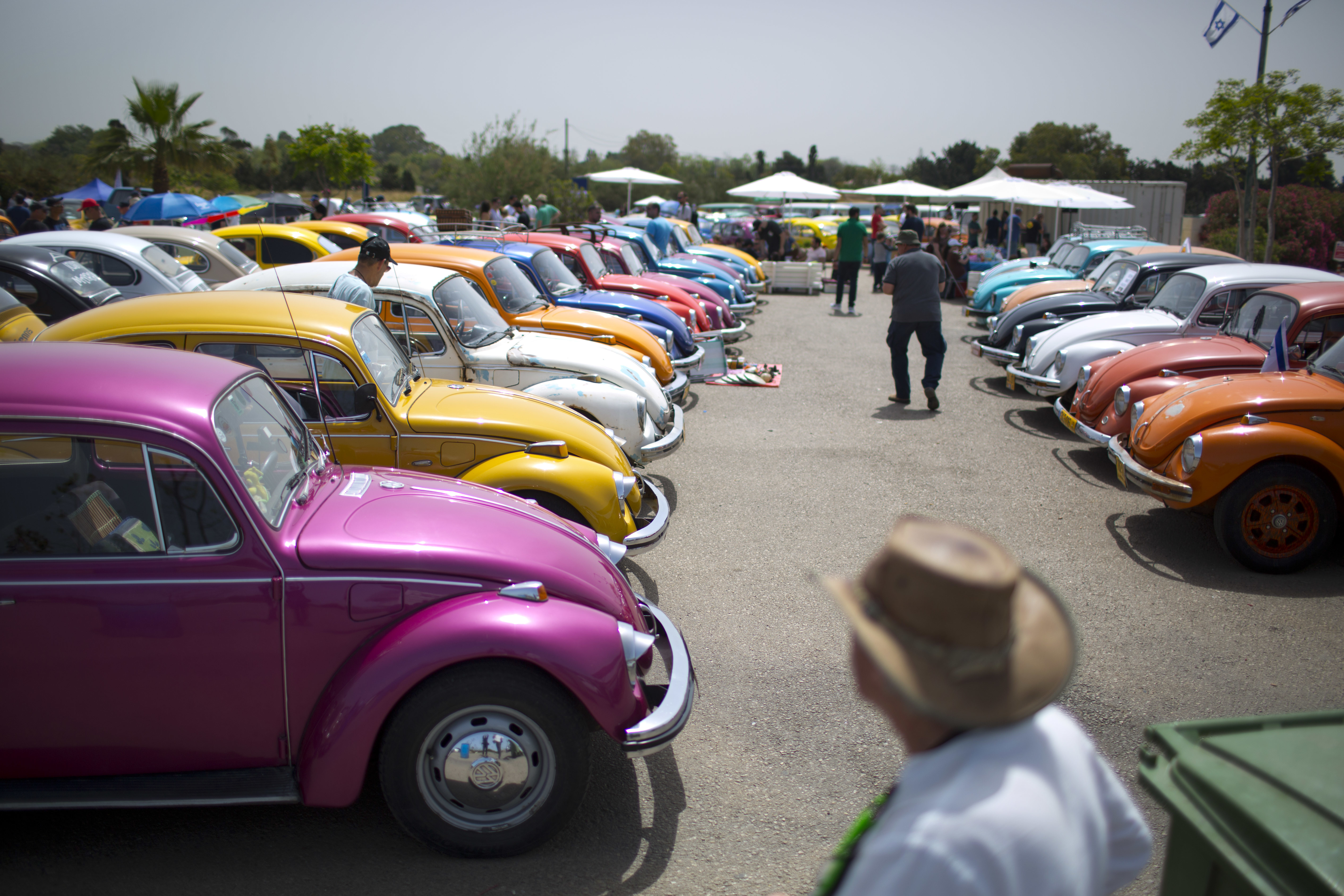 VW to stop making iconic Beetle next summer