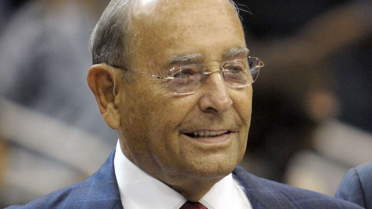 Former president, family speak at Amway co-founder's funeral