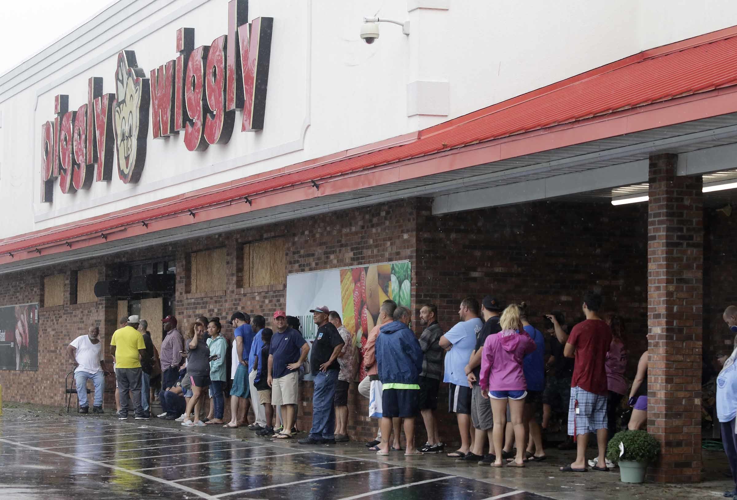 WHAT'S HAPPENING: Rain, floods still in Florence's forecast