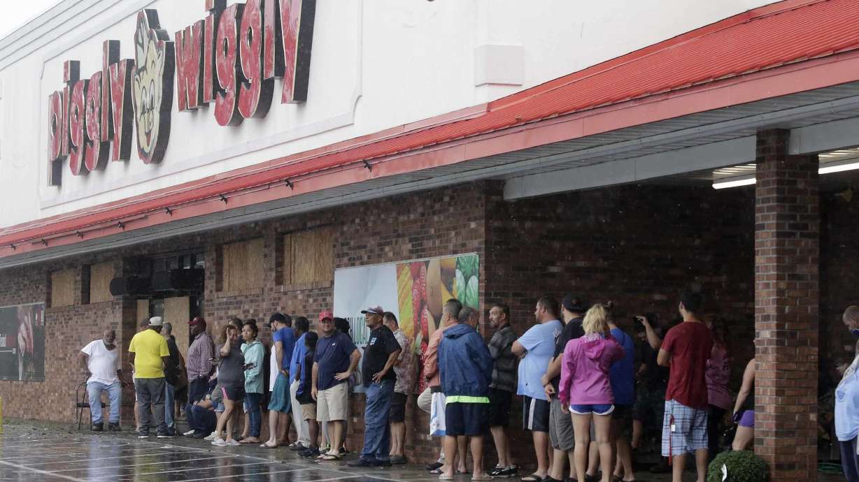 WHAT'S HAPPENING: Rain, floods still in Florence's forecast