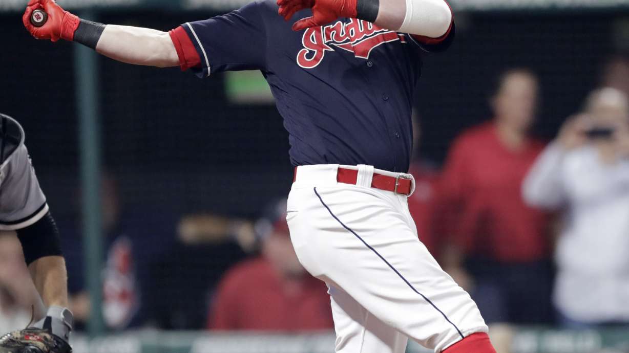 Kipnis hits grand slam in 9th, Indians beat White Sox 4-1
