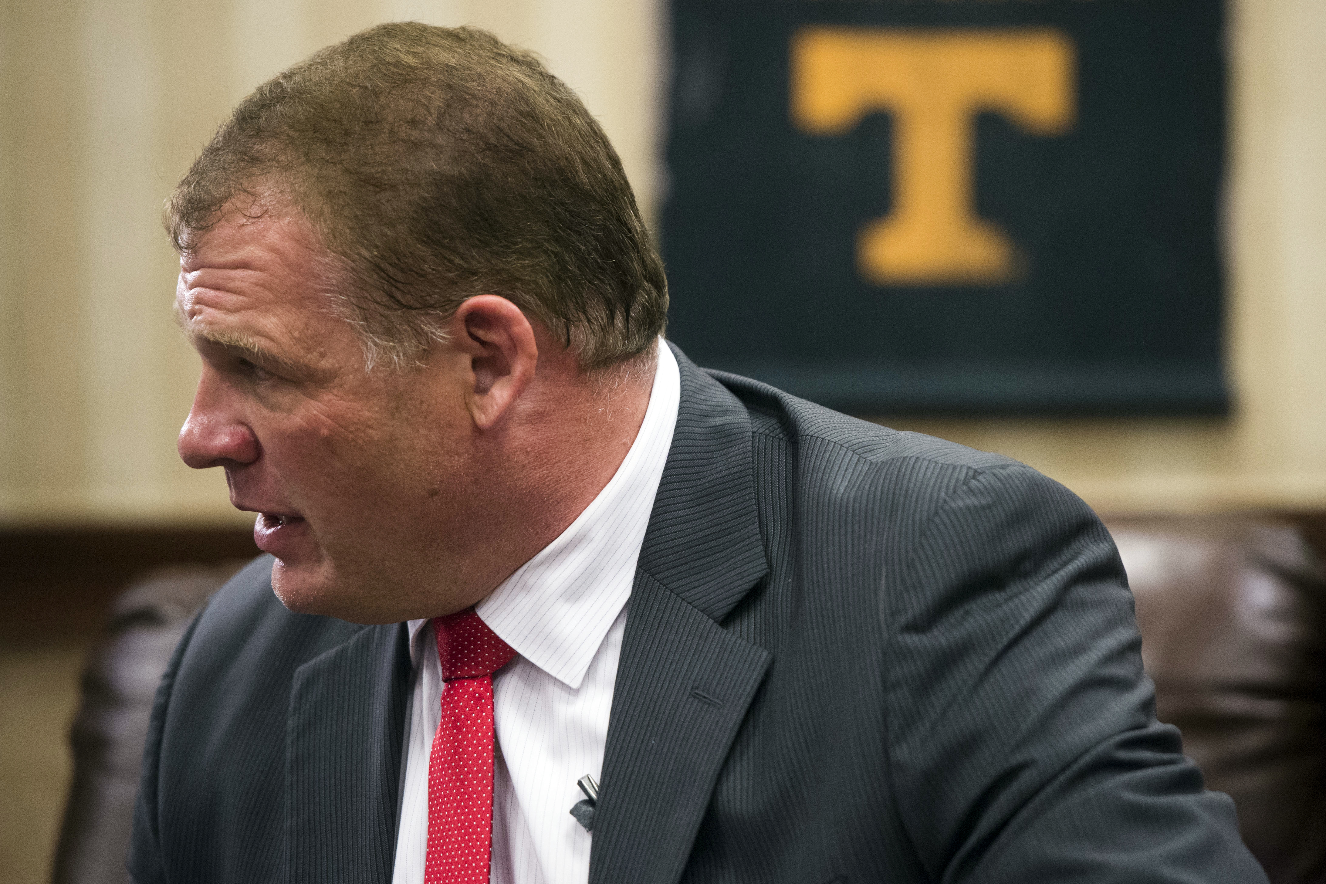 Wrestler-turned-mayor to become WWE's Kane once again