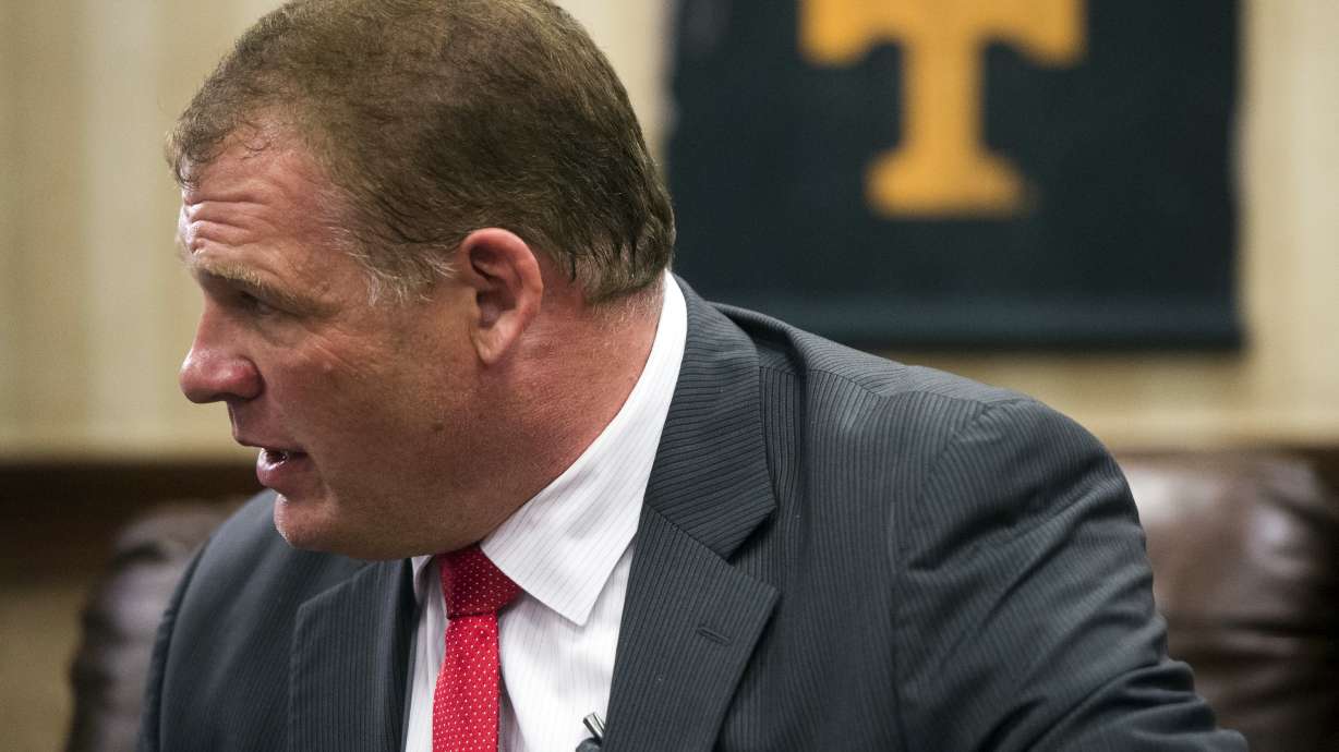 Wrestler-turned-mayor to become WWE's Kane once again