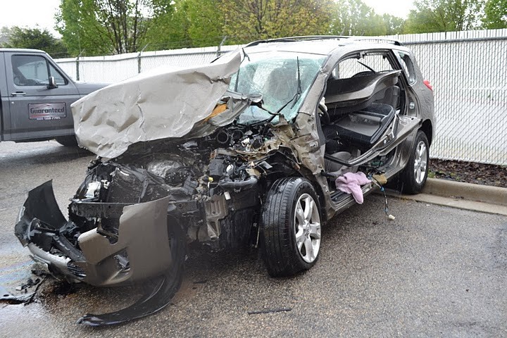 Hannah Kunkes was in a terrible car crash in 2011. She credits her daughter's lives to car seats. (Photo: Courtesy of Hannah Kunkes)