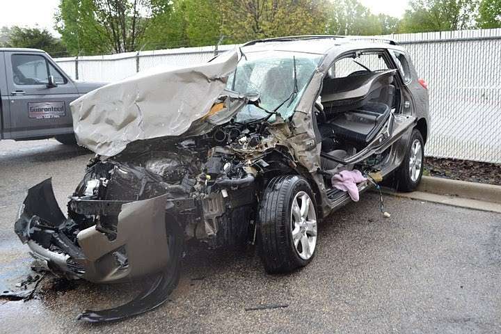 Hannah Kunkes was in a terrible car crash in 2011. She credits her daughter's lives to car seats. (Photo: Courtesy of Hannah Kunkes)