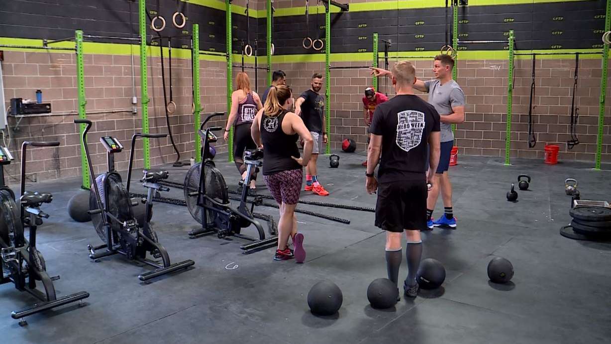 JJ Peterson sets up a functional training workout with some of his friends. (Photo: KSL TV)