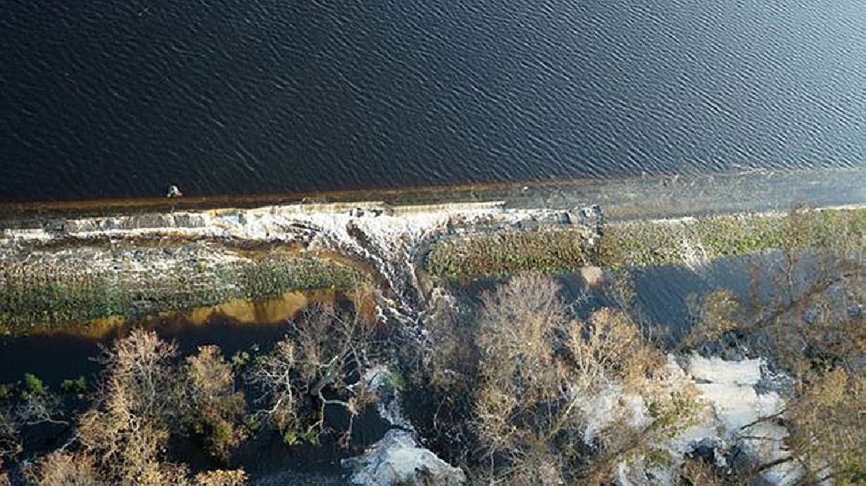 Flooding: Dam breach at Duke plant; coal ash could spill
