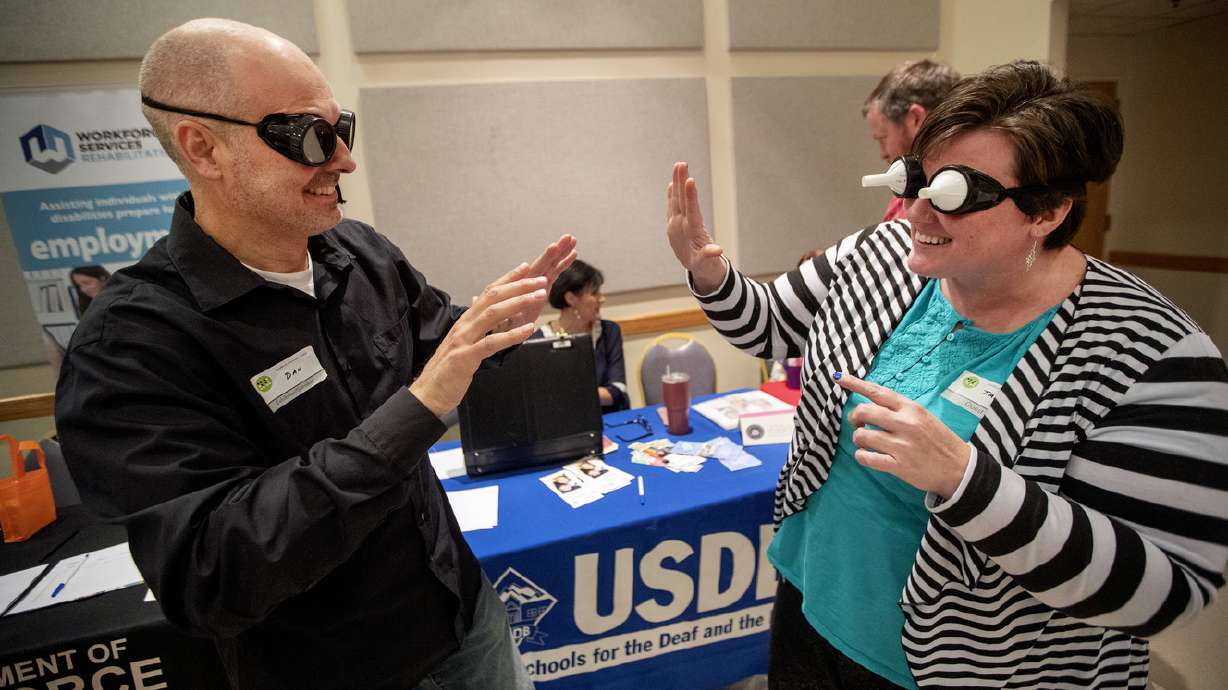 'We're not alone': Utah's deaf-blind community meets to socialize, network, promote awareness