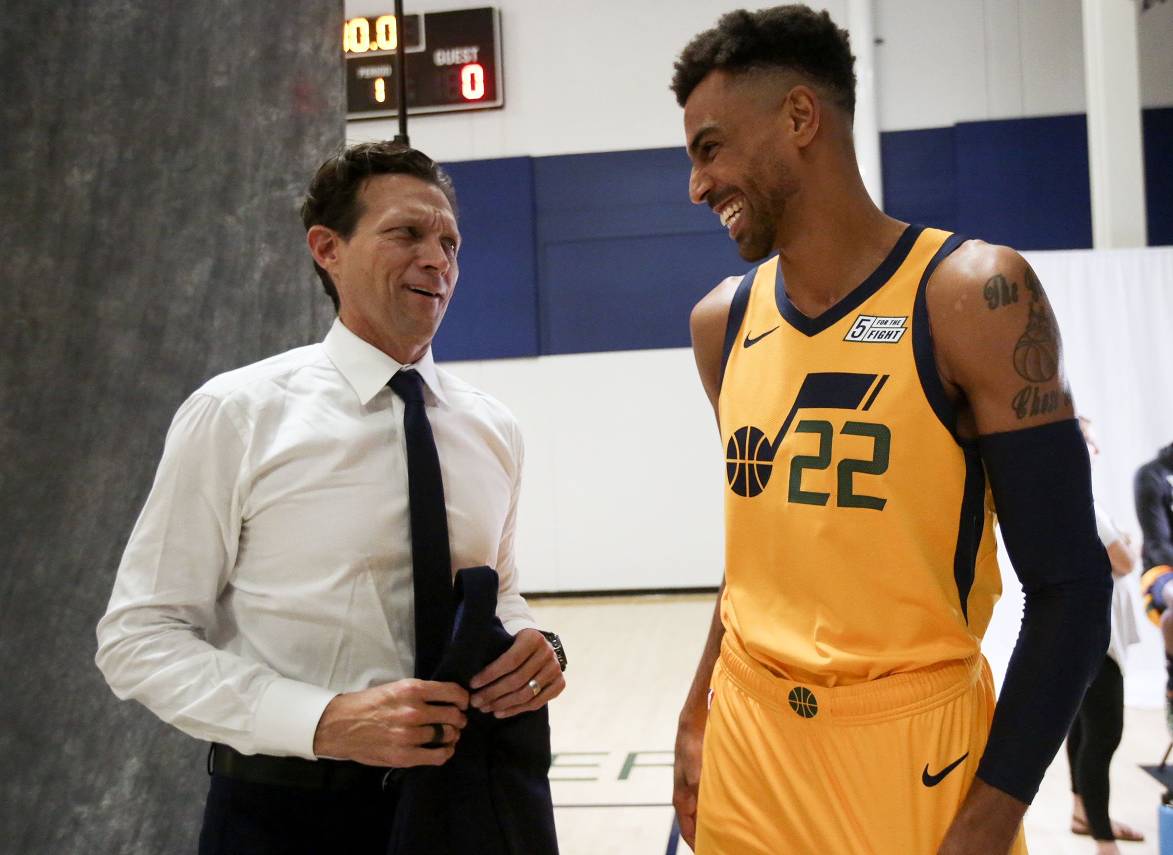 Utah Jazz head coach Quin Snyder talks with Thabo Sefolosha during Jazz Media Day at the Zions Bank Basketball Center in Salt Lake City on Monday, Sept. 24, 2018. (Photo: Kristin Murphy, KSL)