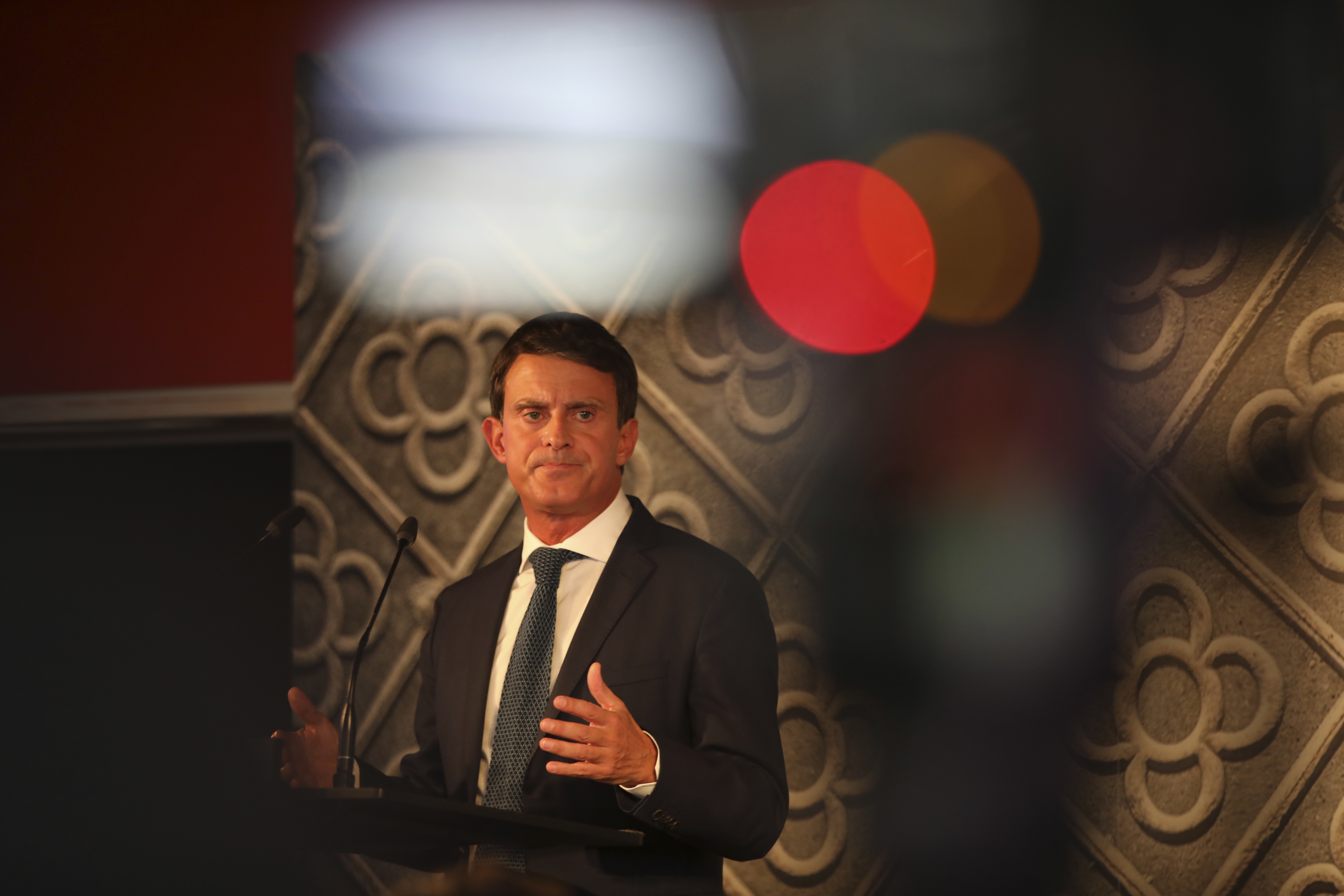 French ex-premier launches bid to become Barcelona mayor