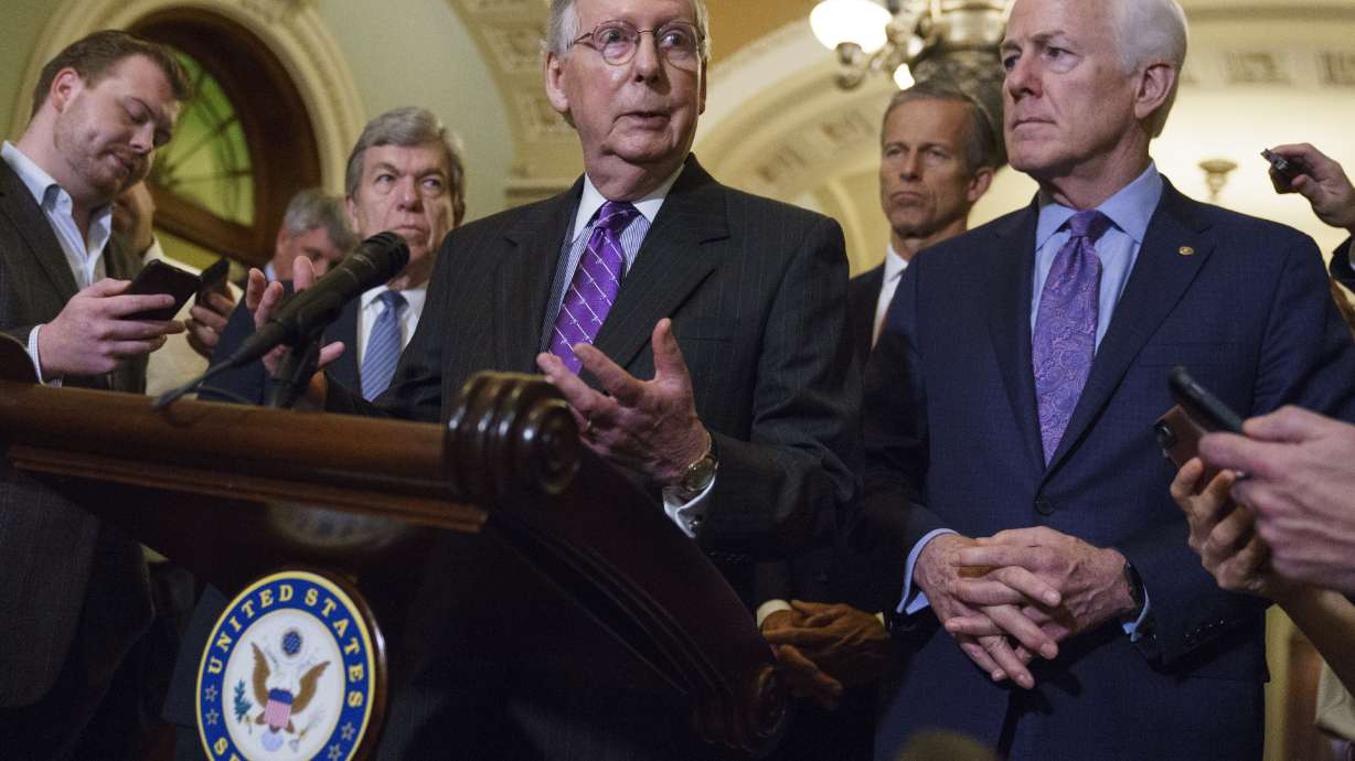 Trump hits 'con job' on Kavanaugh before showdown hearing