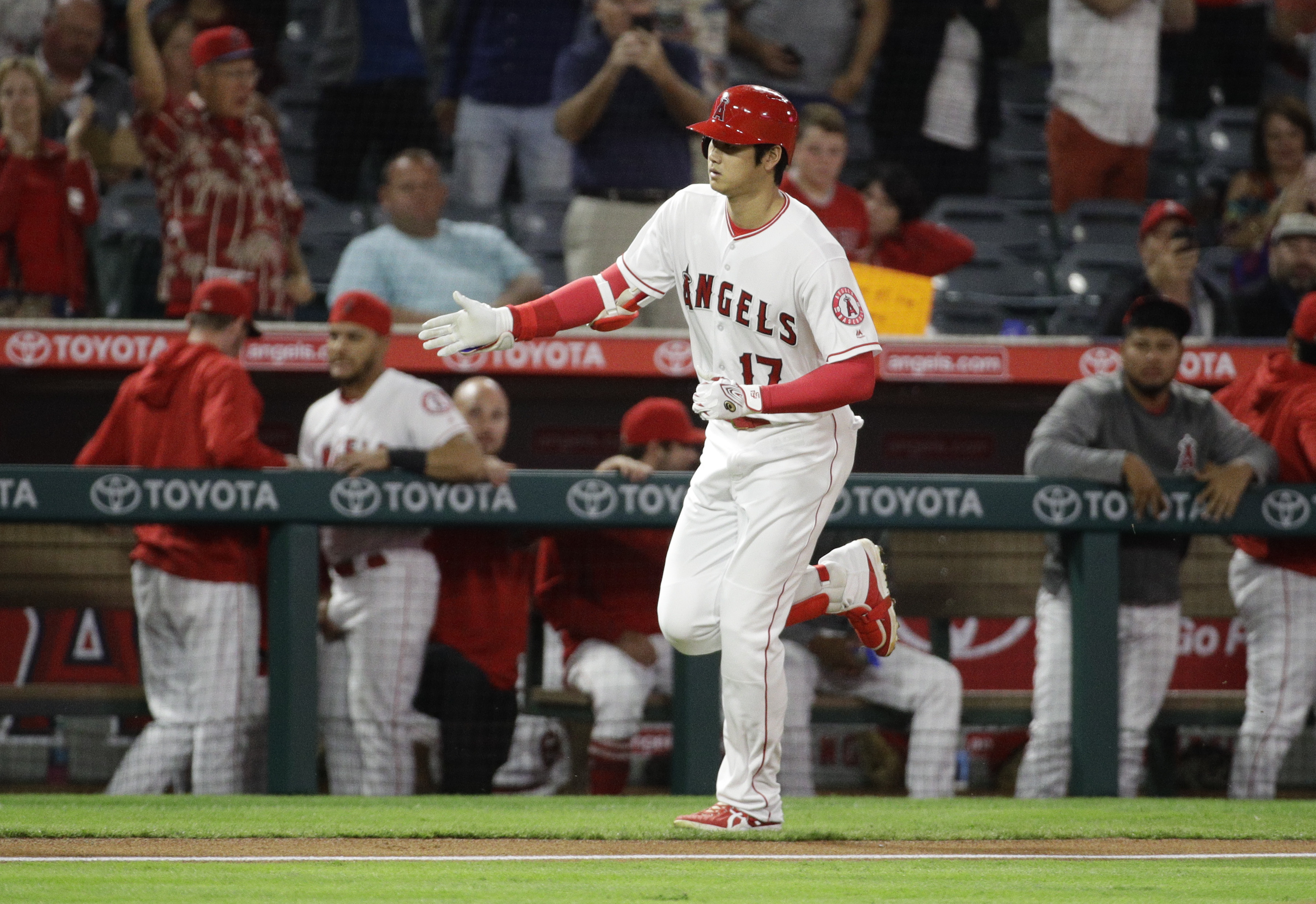 Angels' Shohei Ohtani to have Tommy John surgery in October
