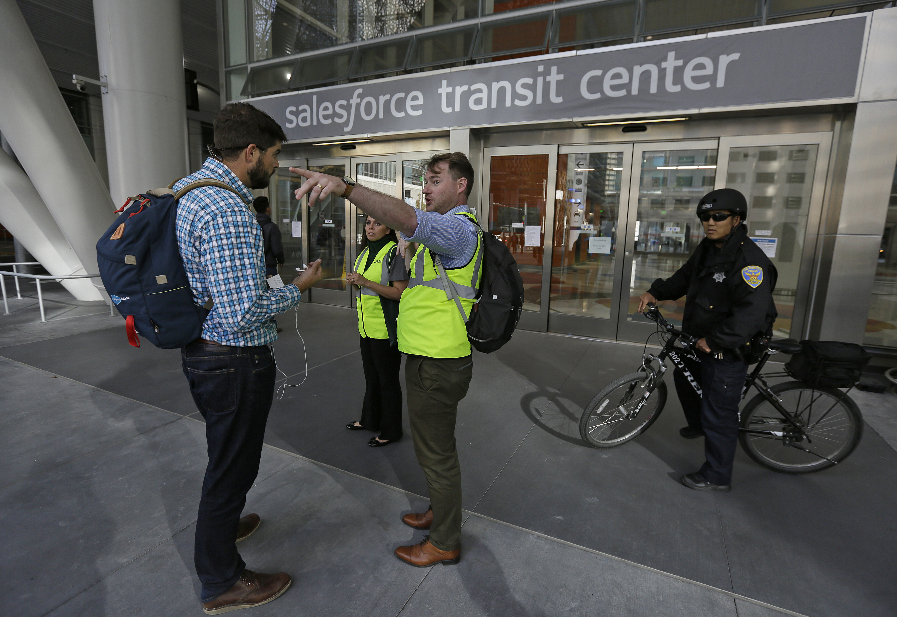 Engineers search for cause in cracked beam at transit hub