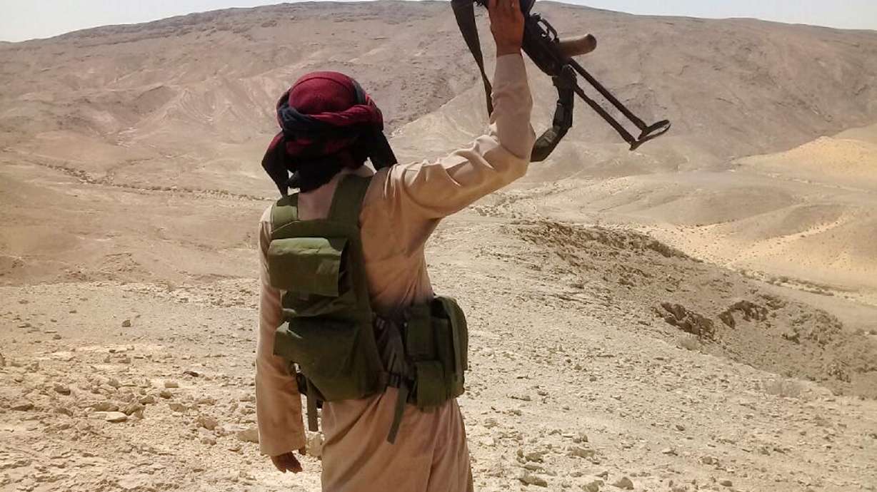 Egypt arming Sinai tribesmen in fight against Islamic State