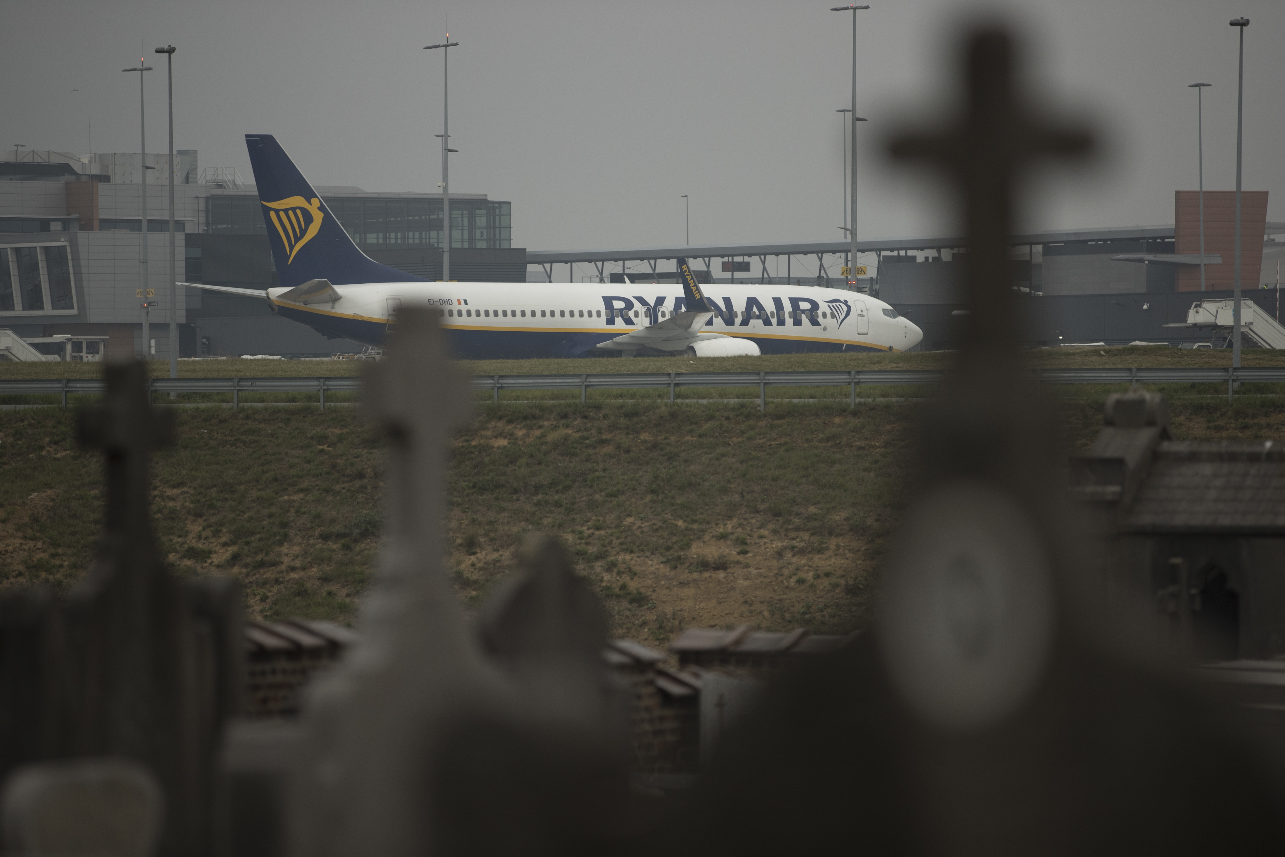 Thousands of travelers affected in Europe by Ryanair strike
