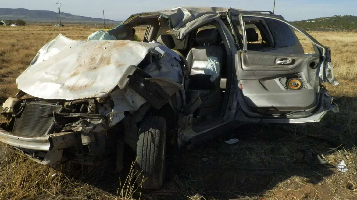 Woman dies, 7 hospitalized after minivan rolls near Cedar City