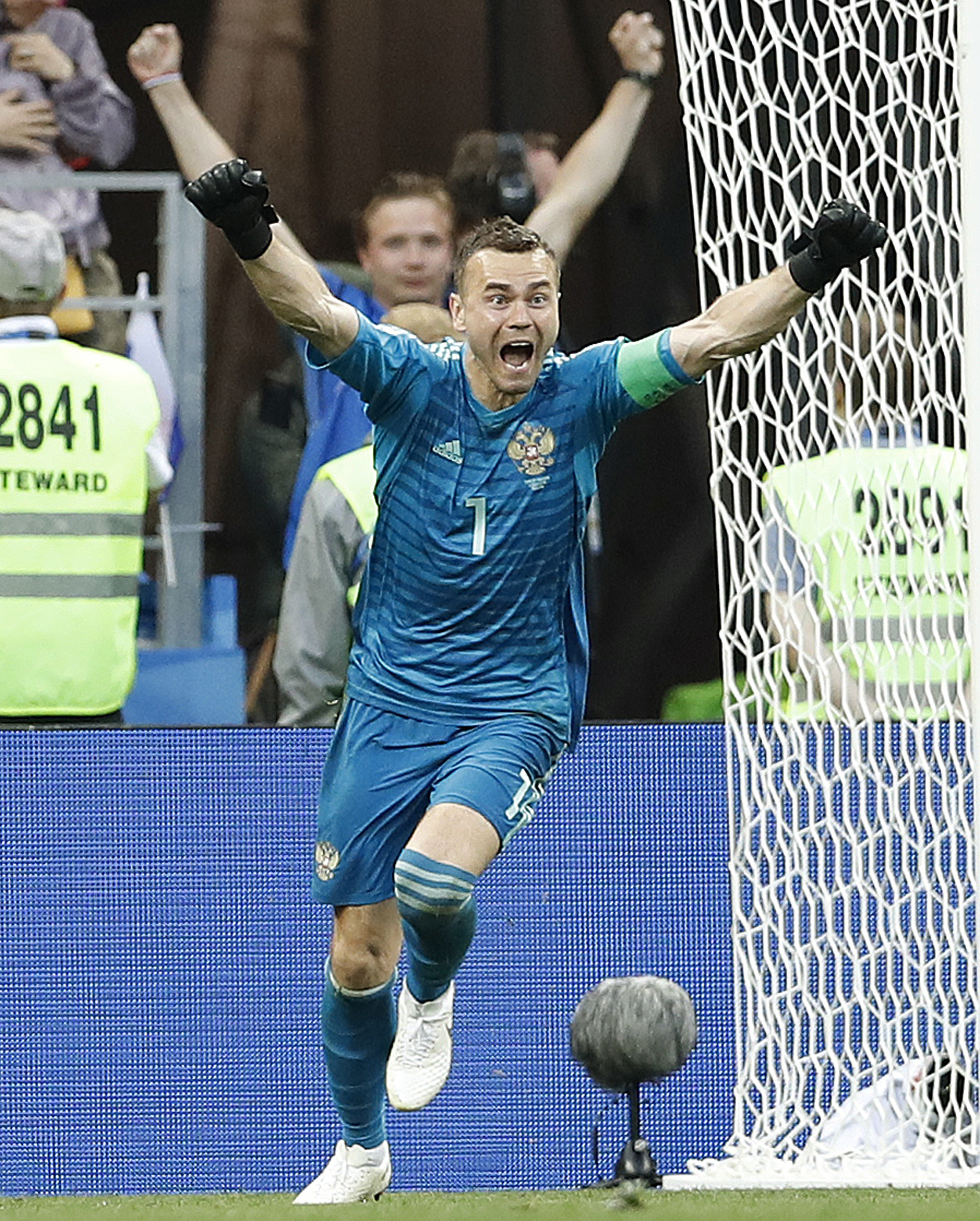 Russia goalkeeper Akinfeev ends 15-year national team duty