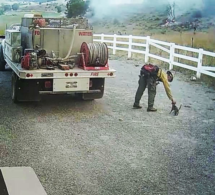 Make Your Week: Firefighters receive thank-you notes for hard work battling wildfires
