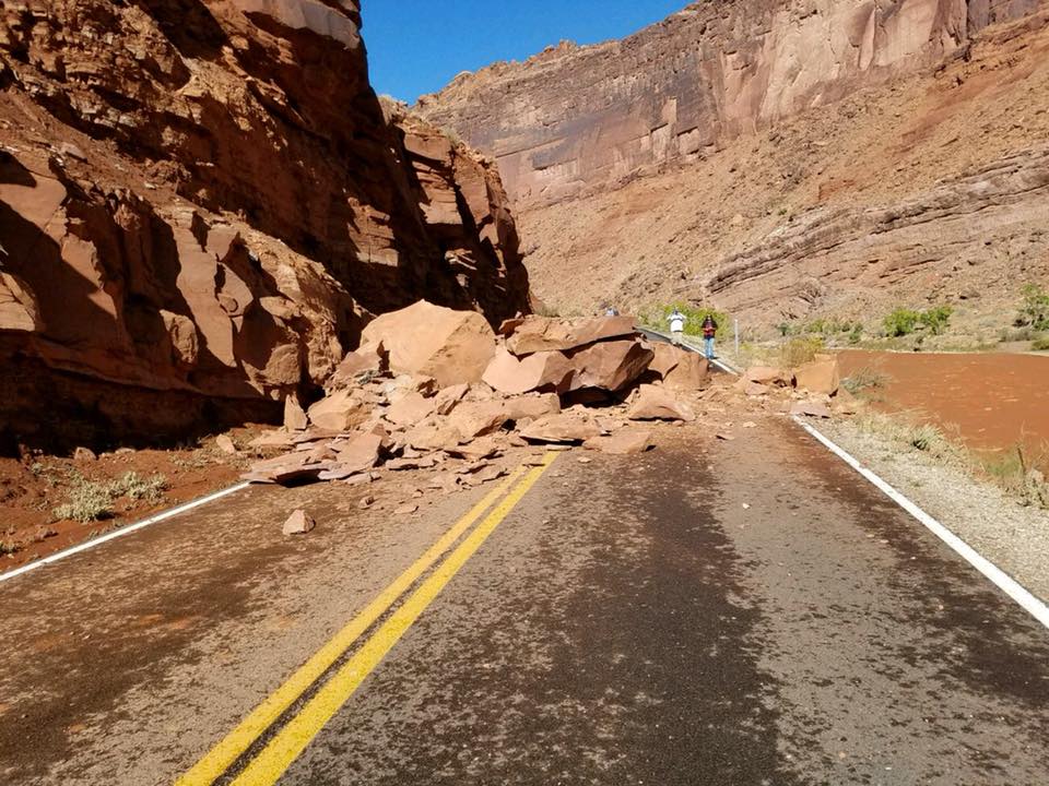 SR-128 reopens after rock slide near Moab