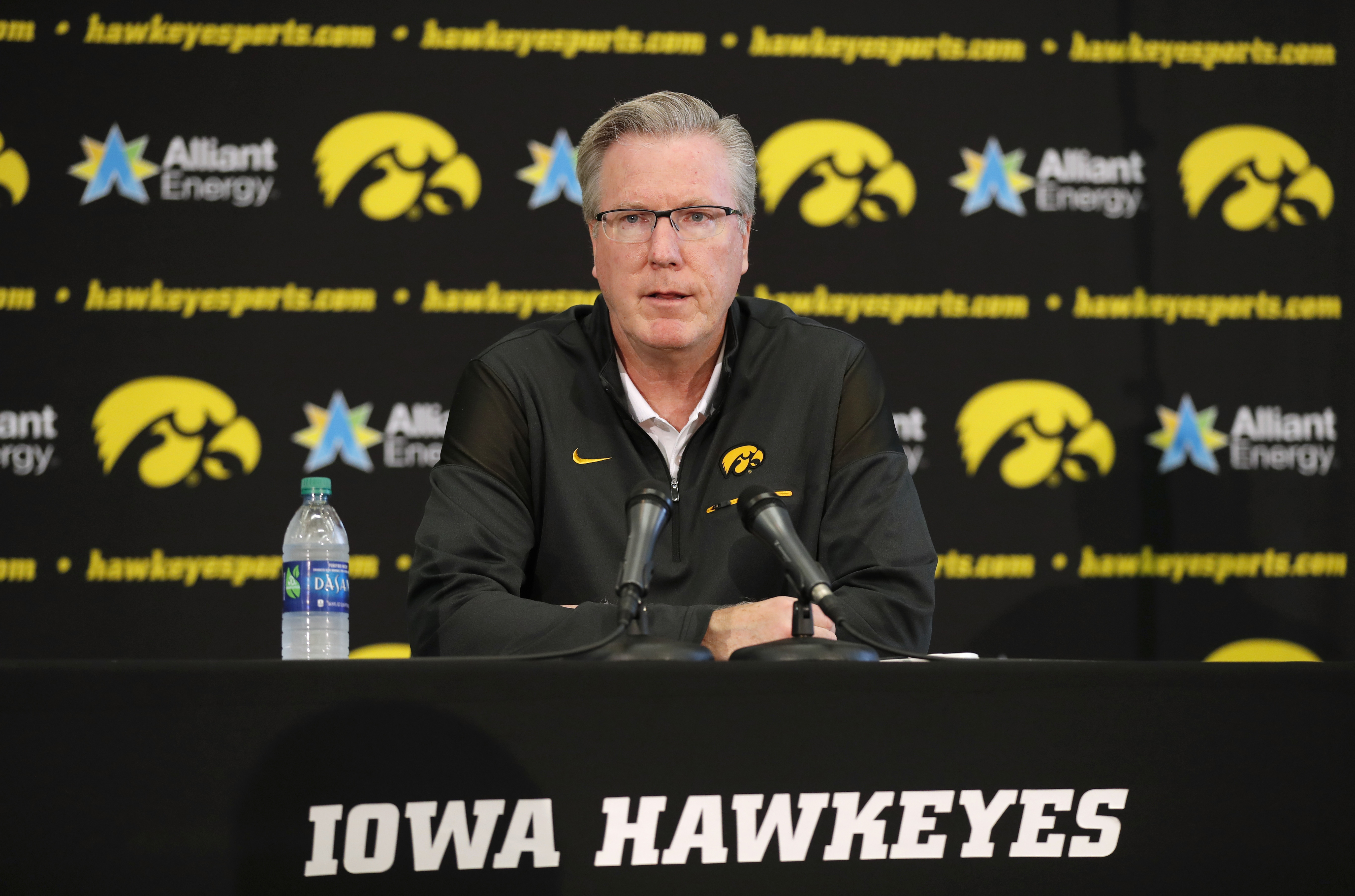 Iowa C Luka Garza shooting for opener after cyst removed