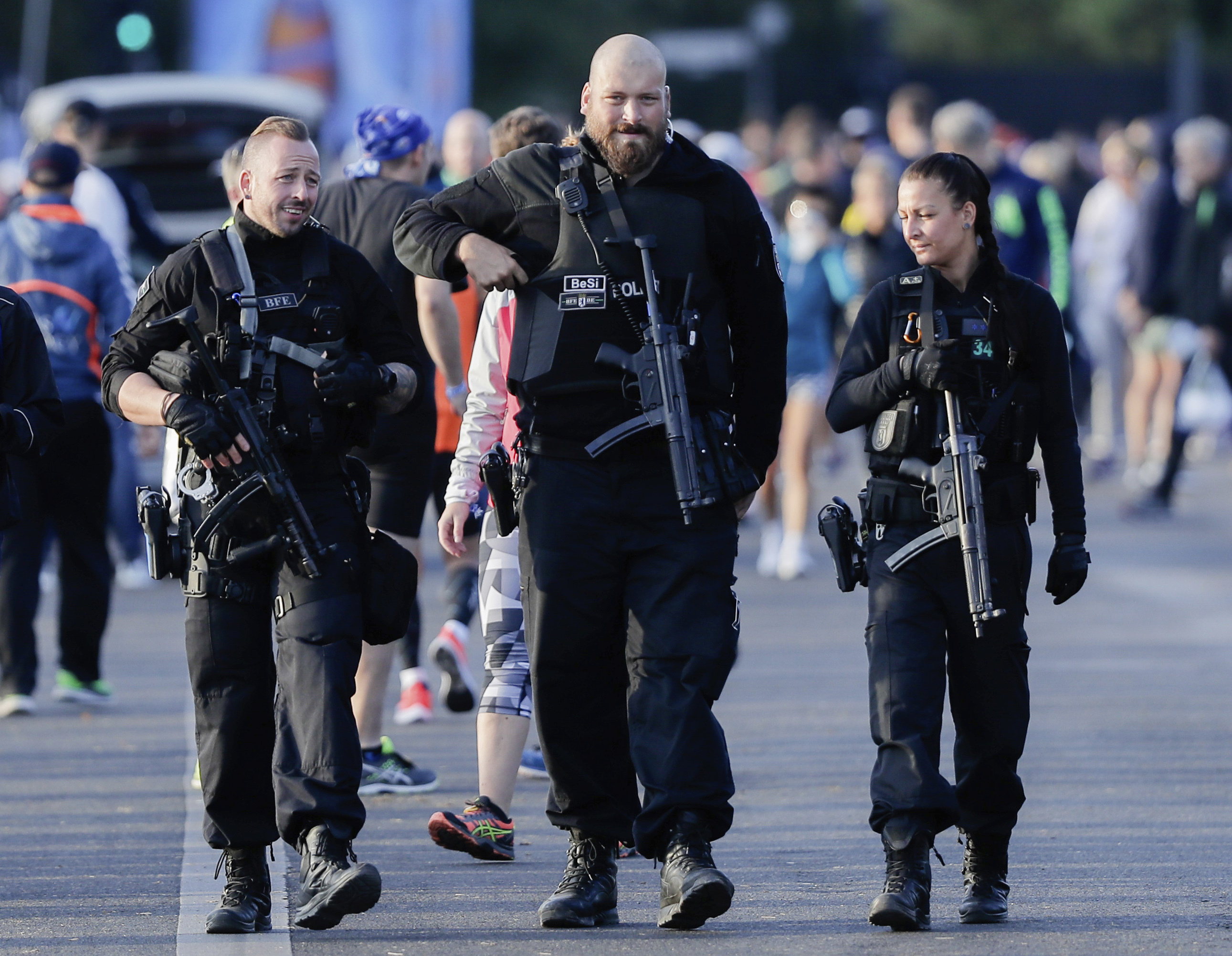 Berlin nixes police height rules to broaden recruit pool