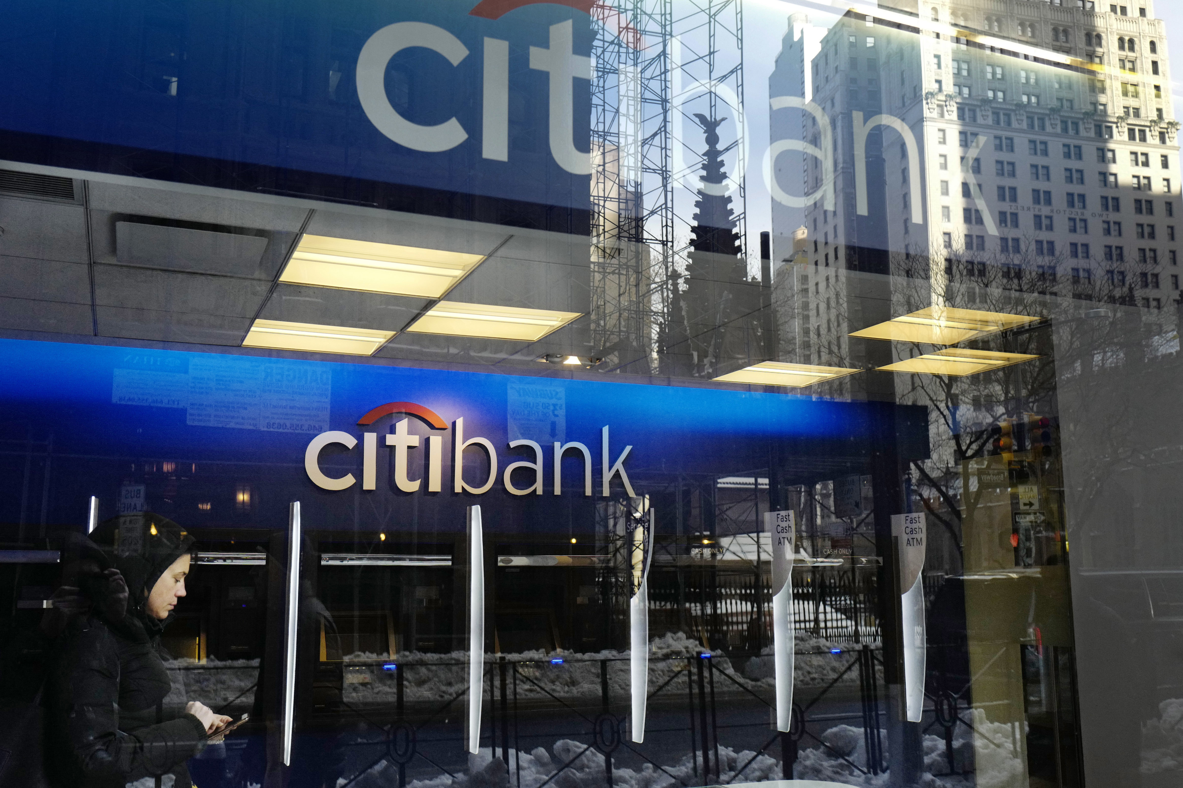 Citigroup profit rises to $4.6 billion, beats Street views