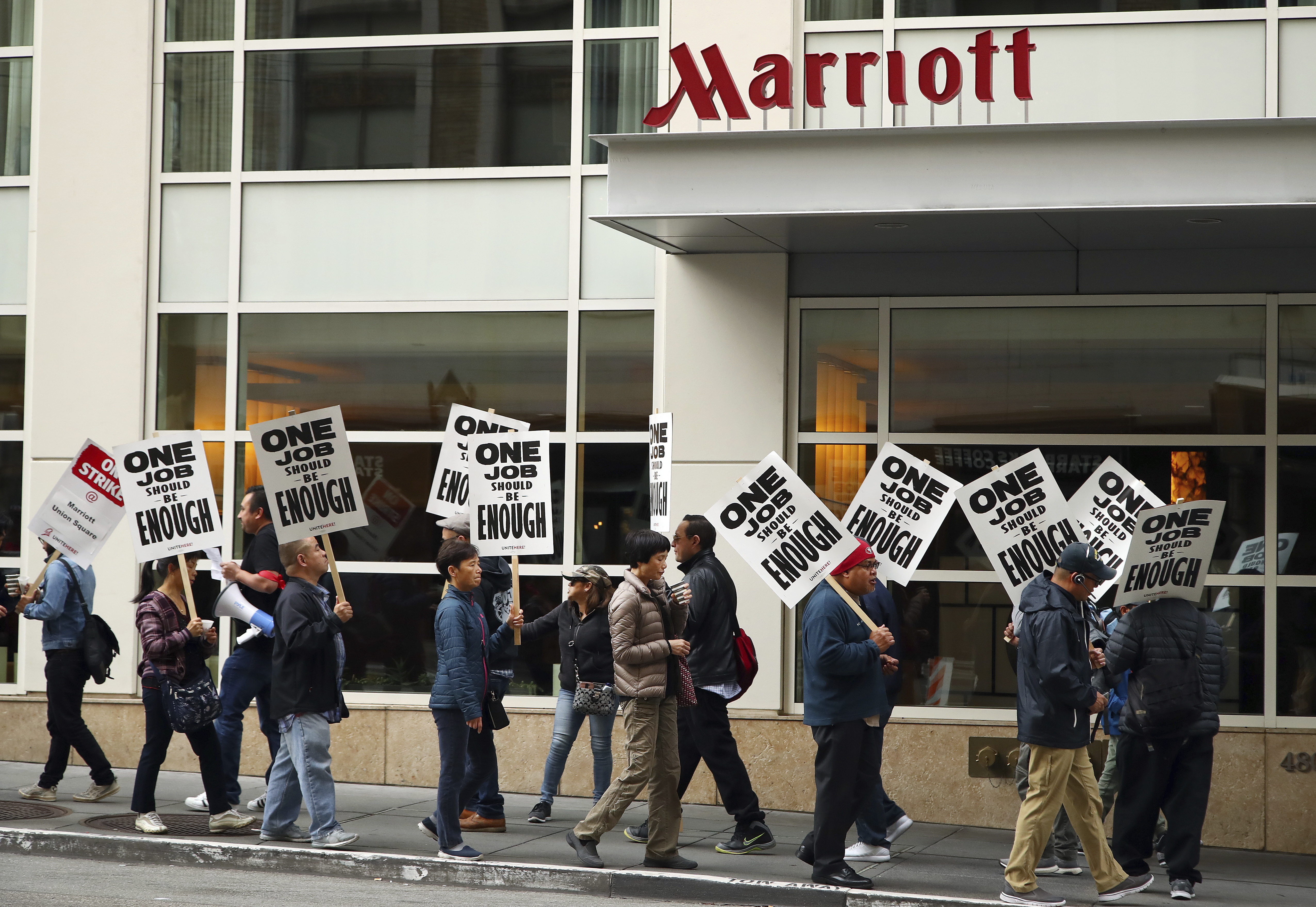 New technology, housekeeping among concerns in hotel strikes