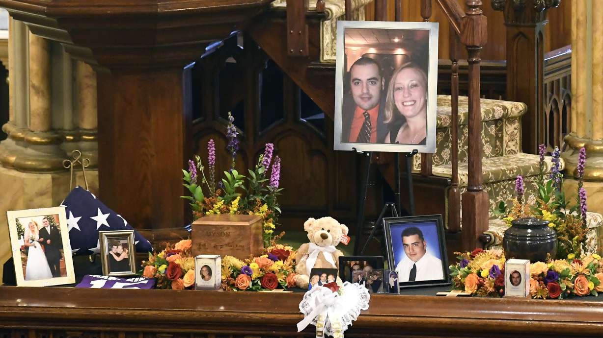 Mourners pack funeral for 8 of 20 killed in NY limo crash