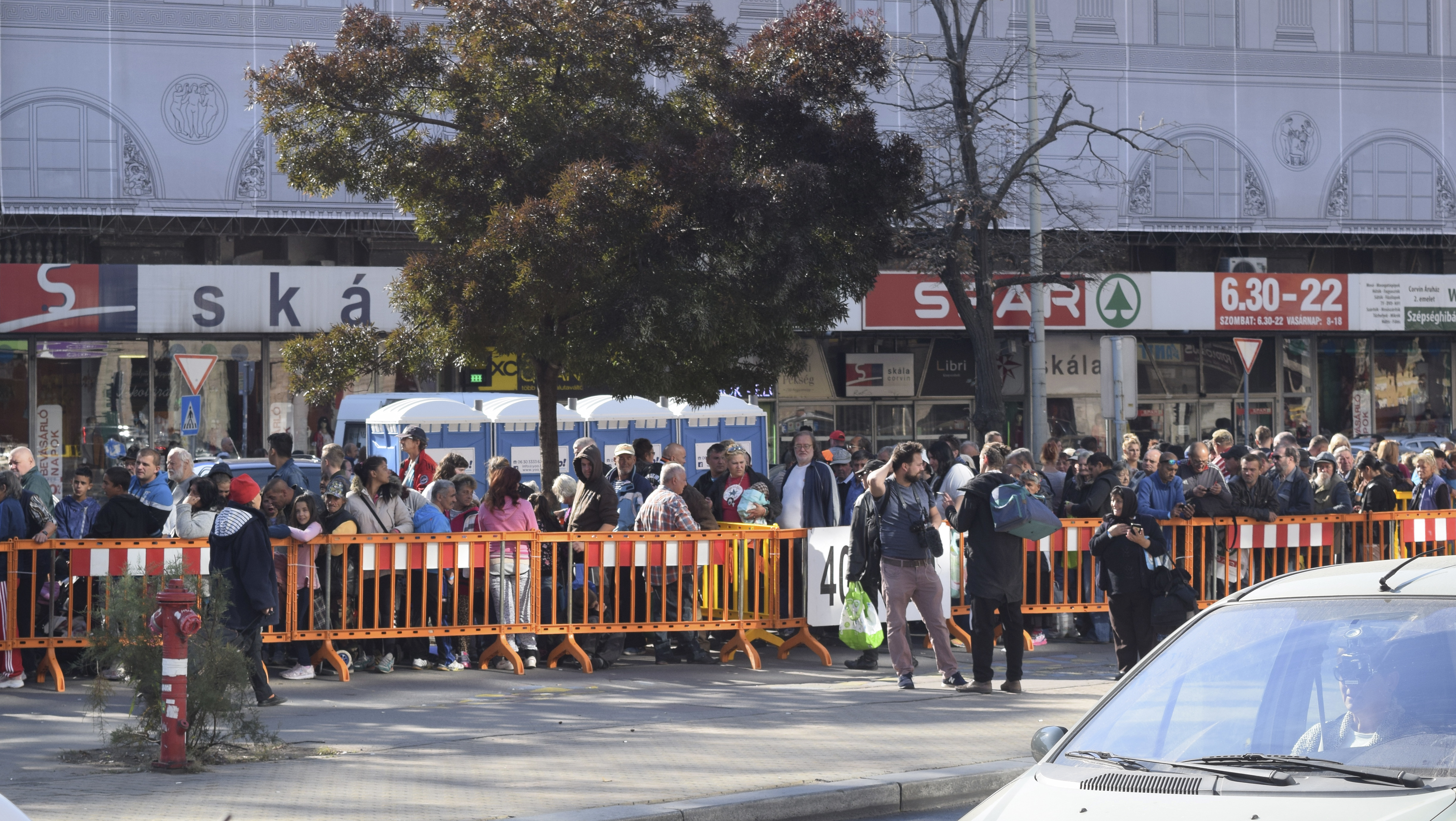 Hungary: Ban on living in public areas taking effect