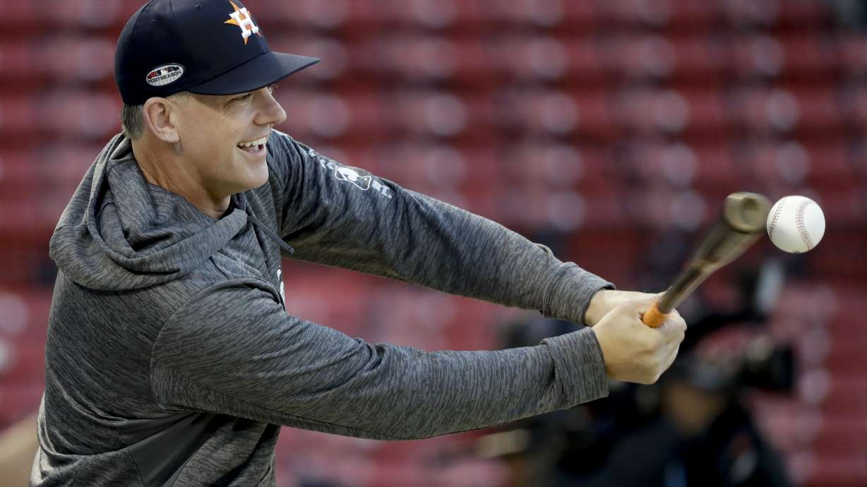 MLB says Astros doing surveillance, not spying in dugouts