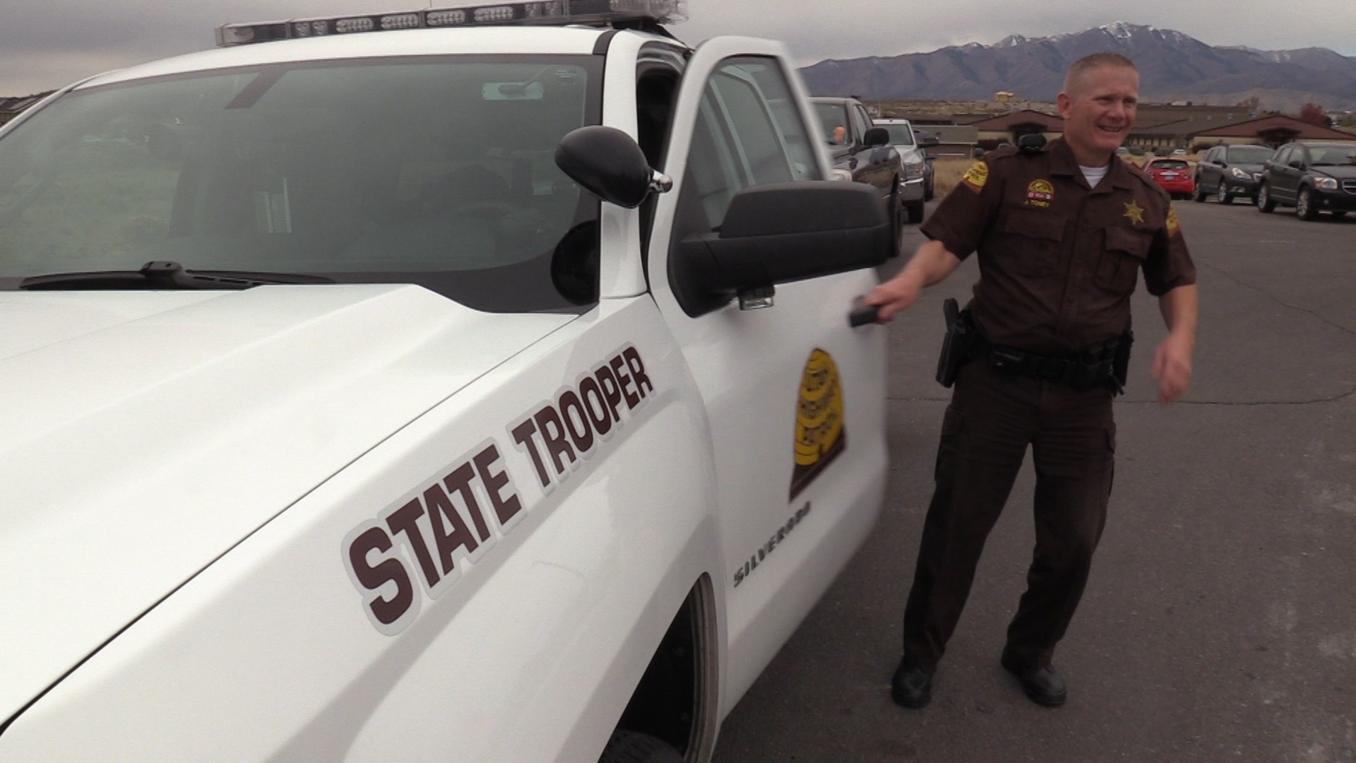 Utah Highway Patrol trooper Jeff Toney works to enforce commercial truck regulations, and with two gravel pits nearby, state Route 73 in Utah County is a busy place. Within just a few minutes of patrolling, he easily found a truck that was hauling gravel illegally. (Photo: Sam Penrod, KSL TV)