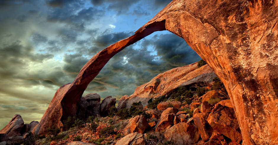 7 crazy-awesome natural bridges and arches in Utah
