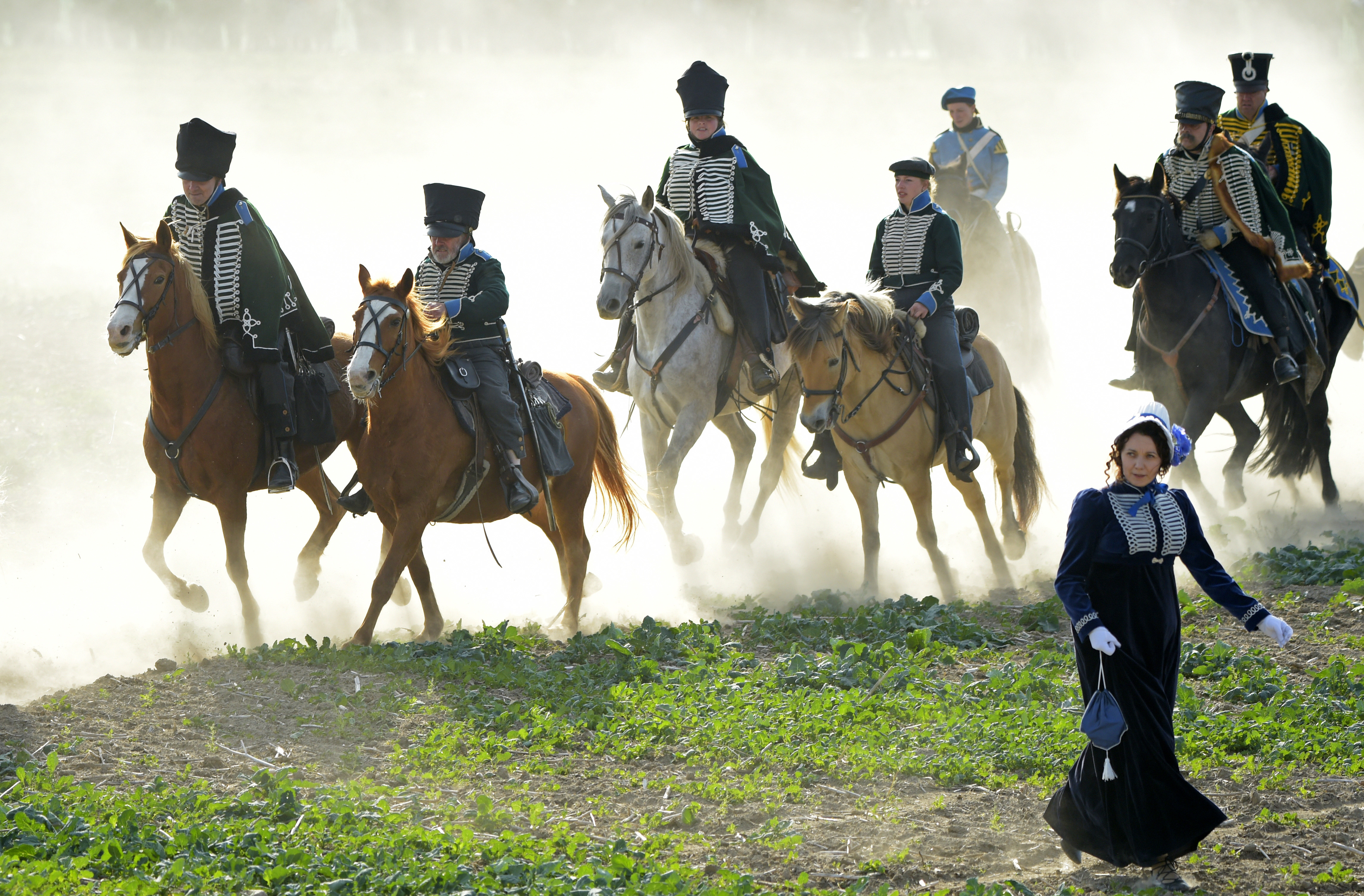 Enthusiasts re-enact bloody 19th-century Battle of Leipzig