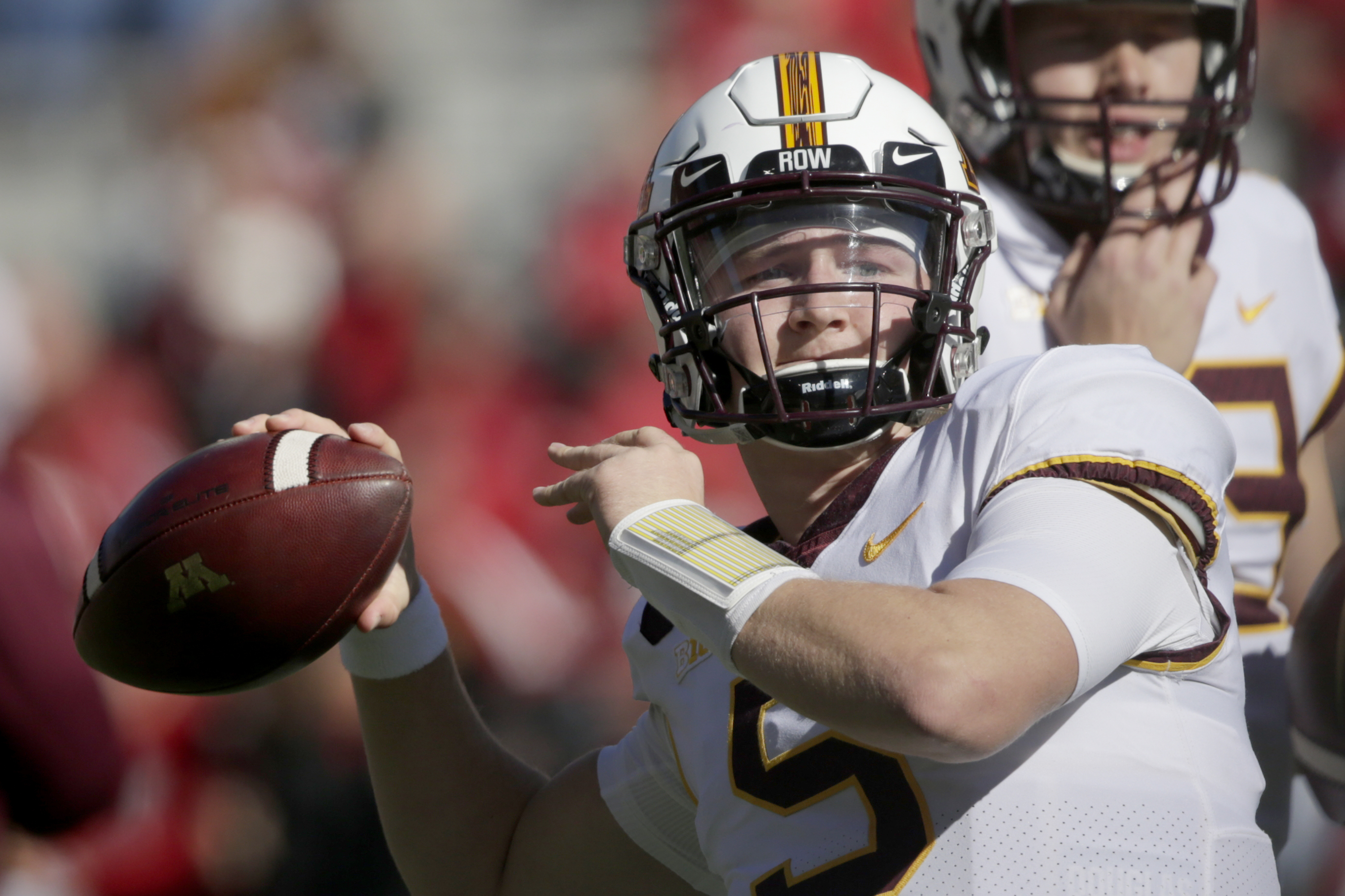 Gophers' Annexstad treated at hospital for midsection injury