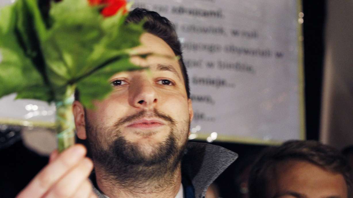 Exit poll: Polish populists lead local votes, support down