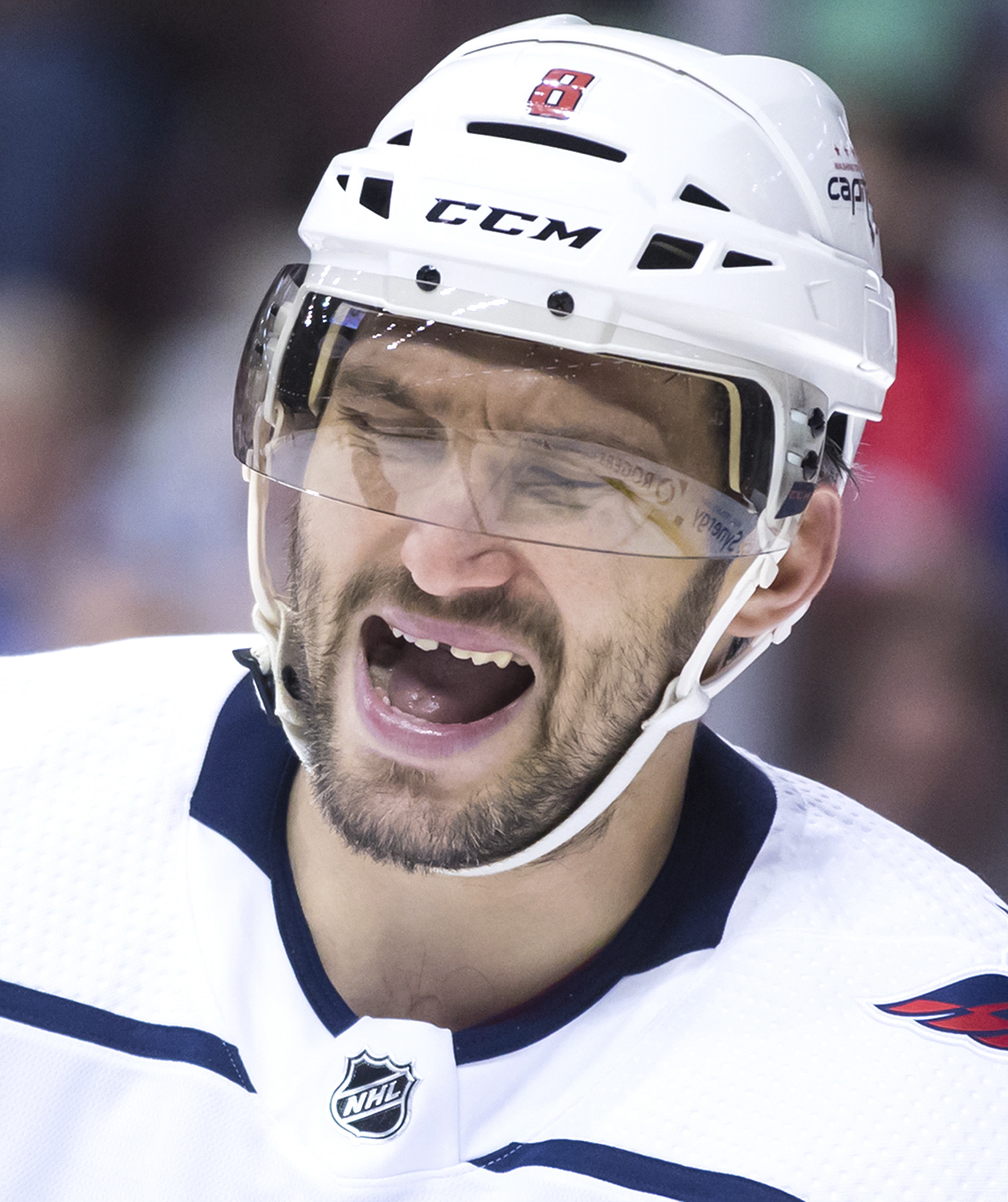 Ovechkin has 2 goals, 2 assists as Caps beat Canucks 5-2