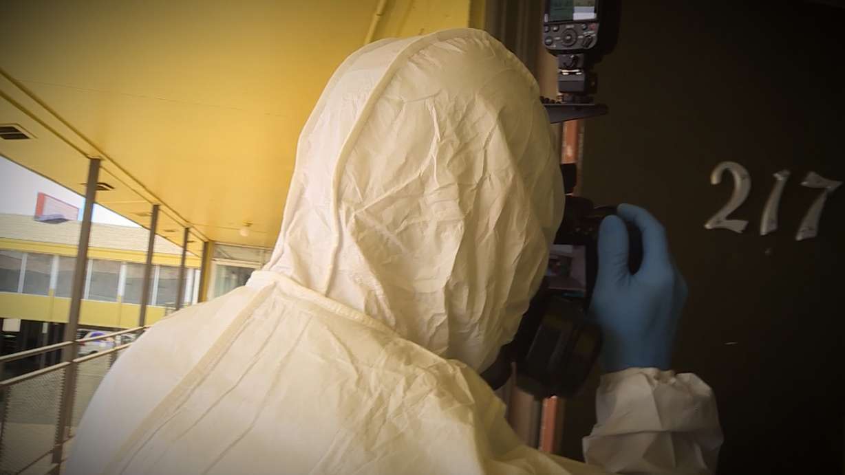 Denver’s Motel Task Force inspects the Western Motor Inn on Sept. 27, 2018. Photo: KSL TV