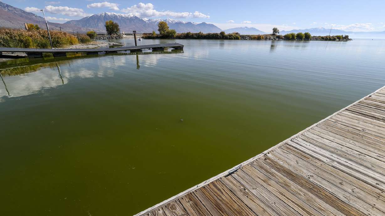 Can this UVU professor's barge solve Utah Lake's algal bloom problem?