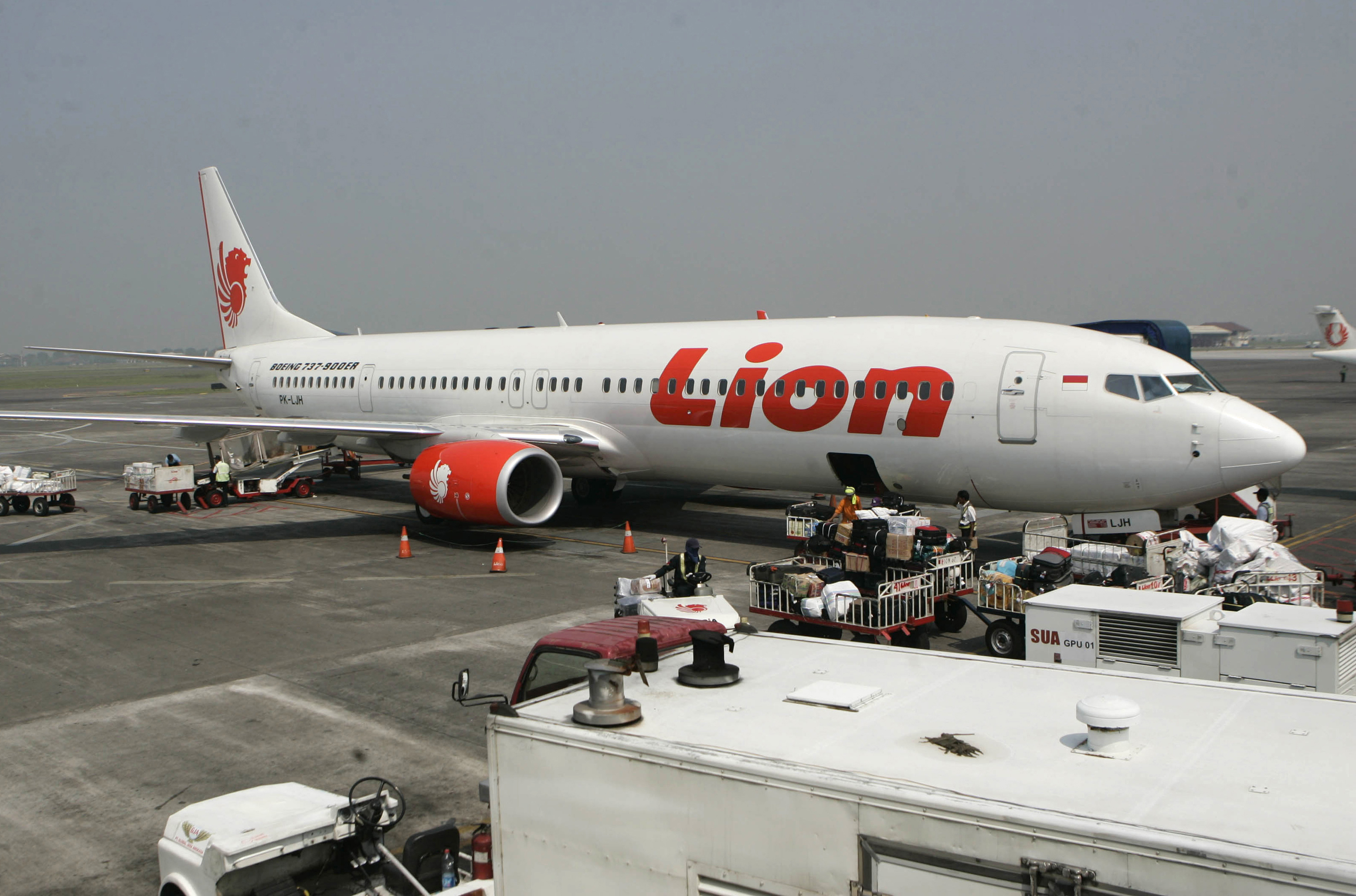 Indonesia Lion Air flight with 188 on board crashes into sea