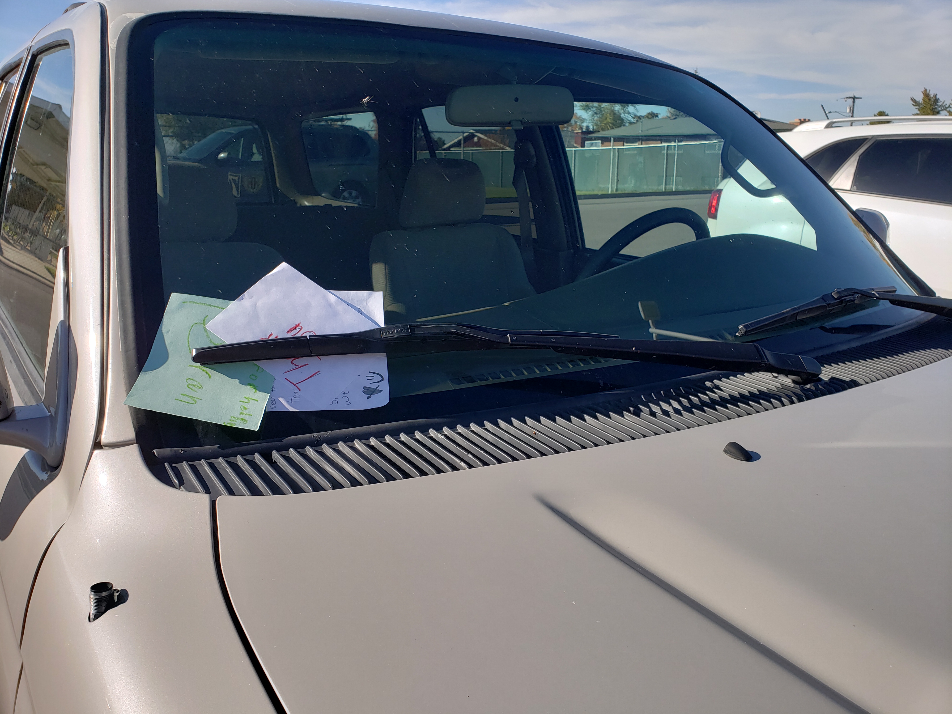 Make Your Week: Teachers are met with cheers of support; man builds basketball hoop for kids